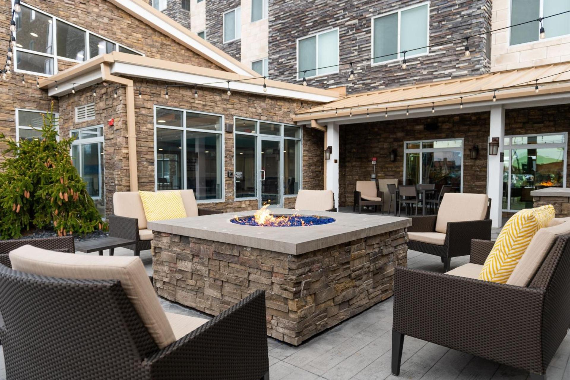 Residence Inn by Marriott Toledo West photo 6
