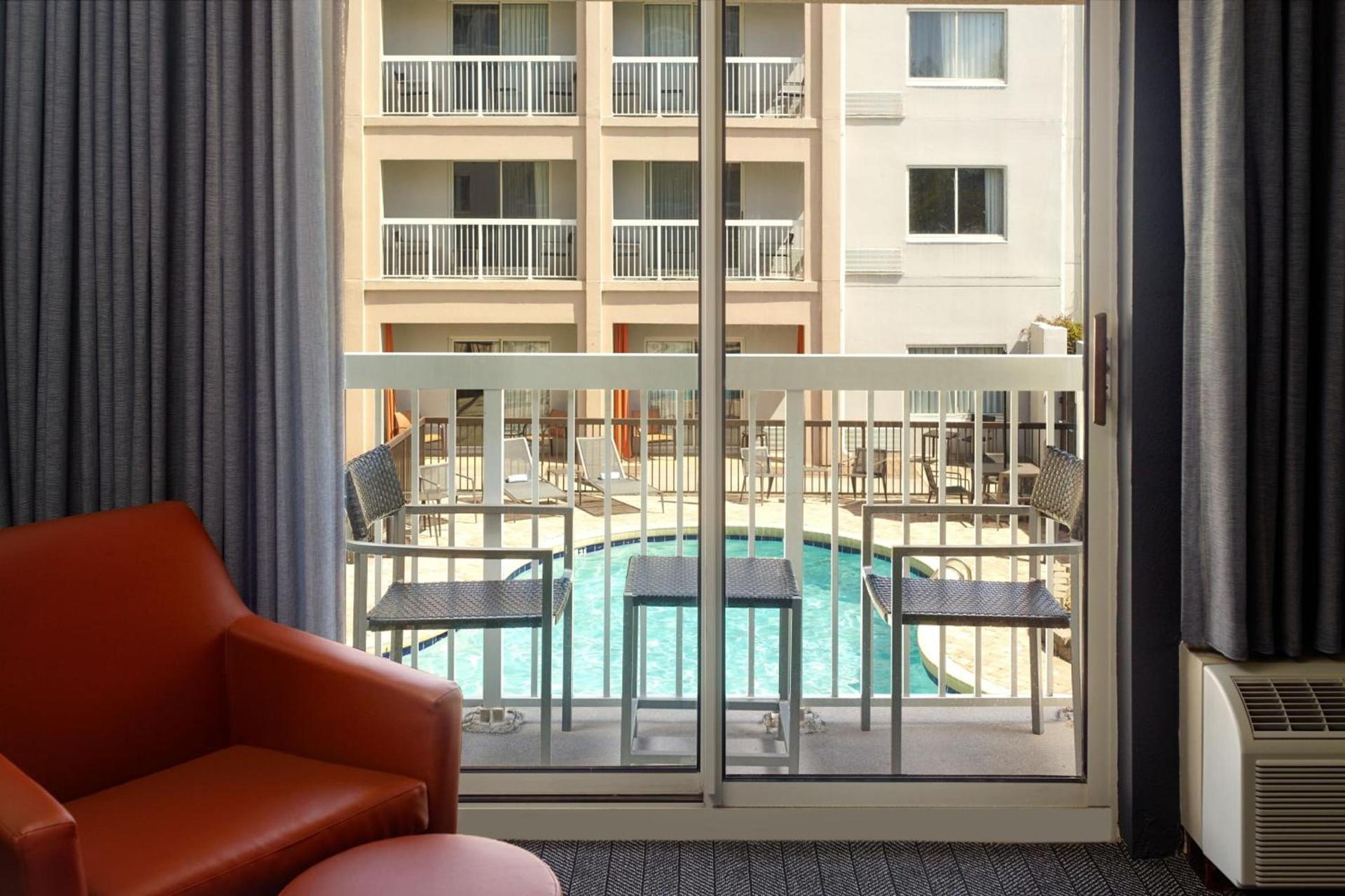 Courtyard by Marriott Myrtle Beach Broadway photo 8