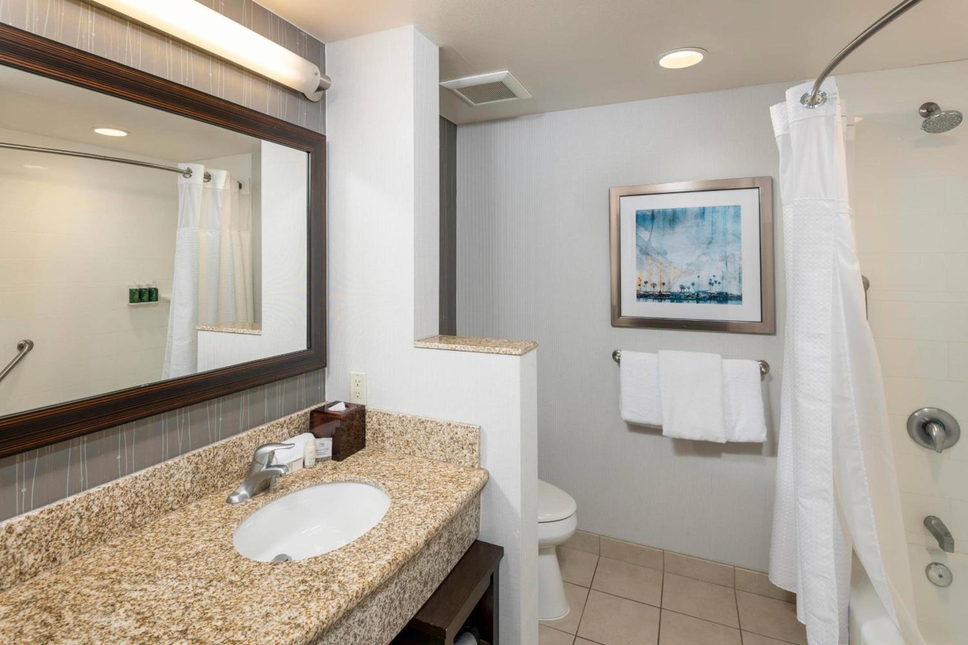 Courtyard by Marriott San Diego Oceanside photo 7