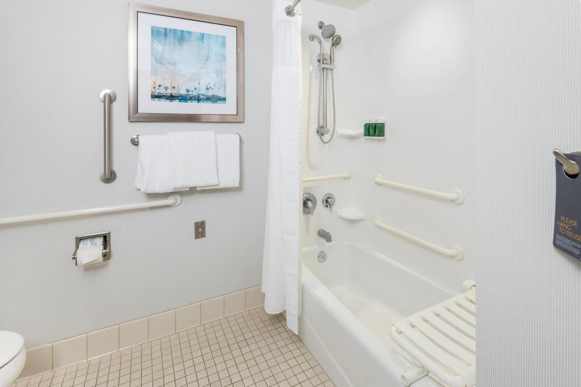 Courtyard by Marriott San Diego Oceanside photo 9
