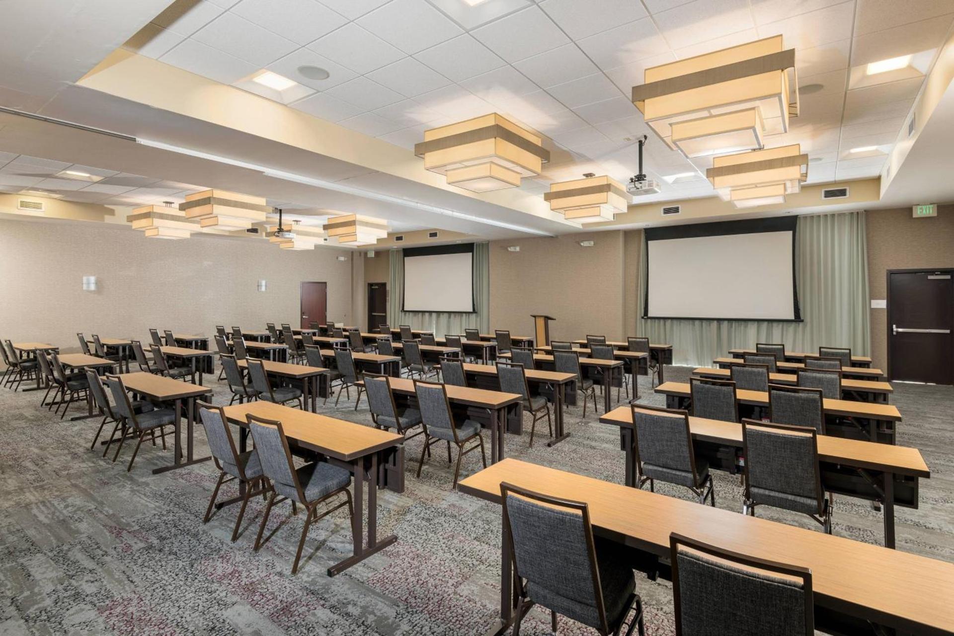 Courtyard by Marriott San Diego Oceanside photo 22