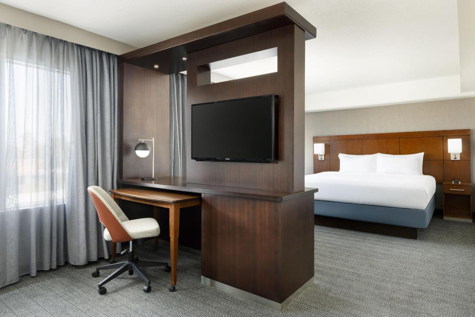 Courtyard by Marriott Los Angeles Woodland Hills photo 41