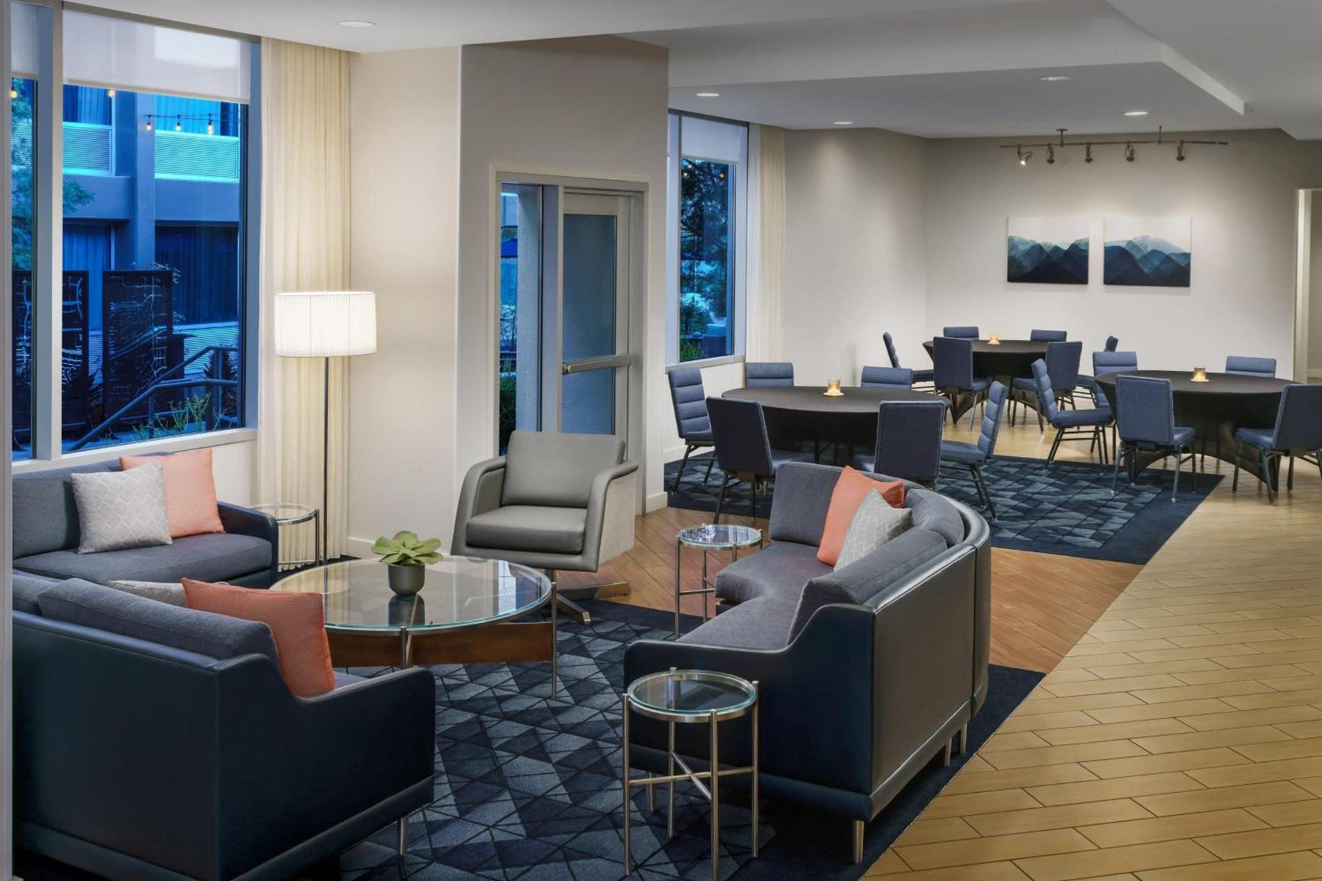 Courtyard by Marriott Los Angeles Woodland Hills photo 19