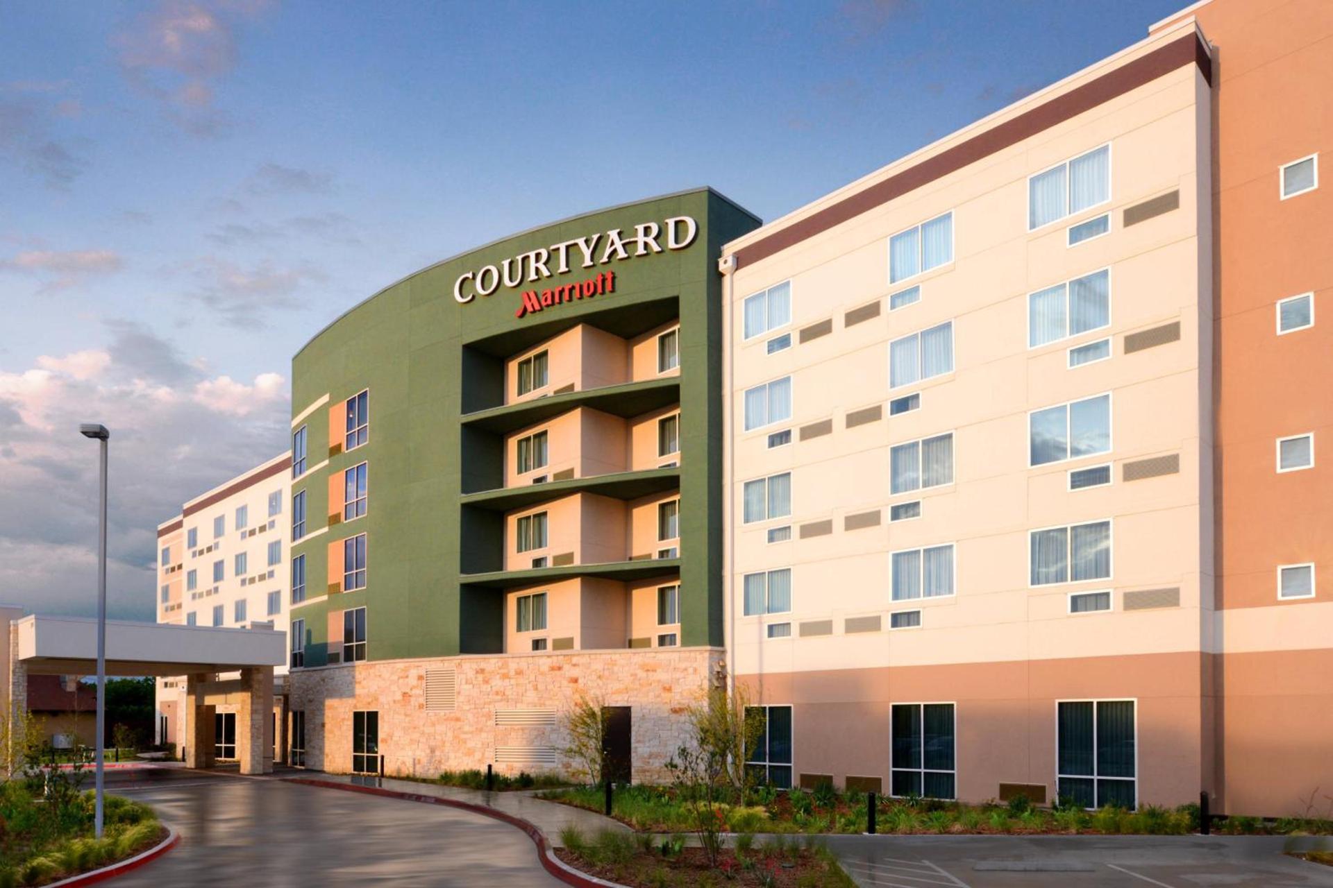 Courtyard by Marriott Dallas Plano/The Colony — hotel in The Colony