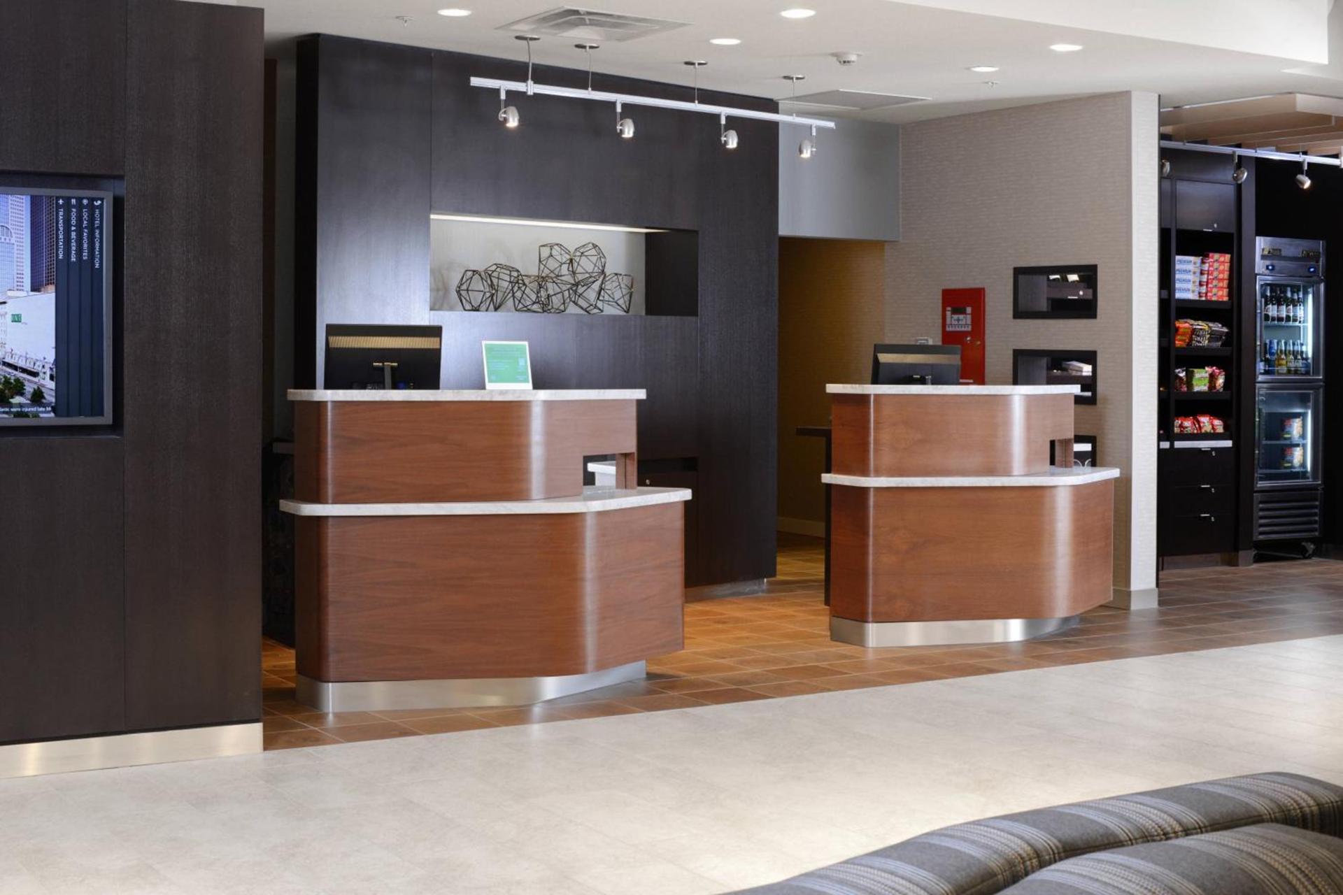 Courtyard by Marriott Dallas Plano/The Colony photo 2