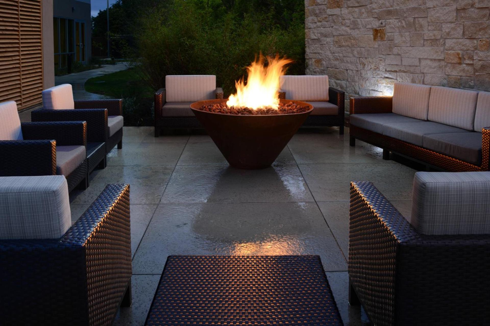 Courtyard by Marriott Dallas Plano/The Colony photo 18