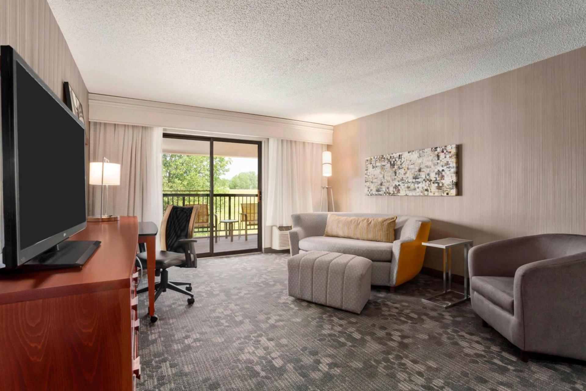 Courtyard by Marriott Springfield photo 18