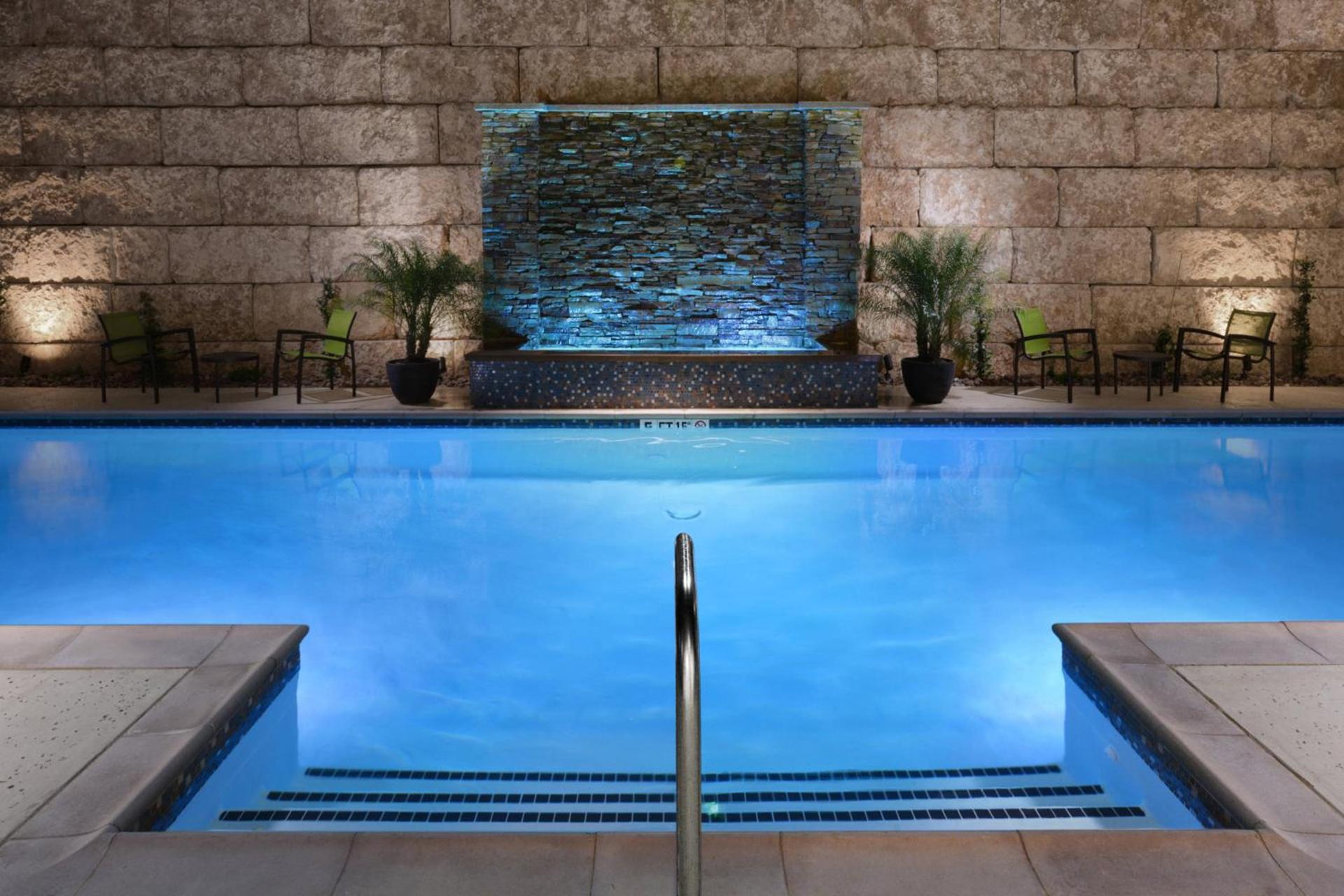 SpringHill Suites by Marriott San Antonio Northwest at The RIM photo 2