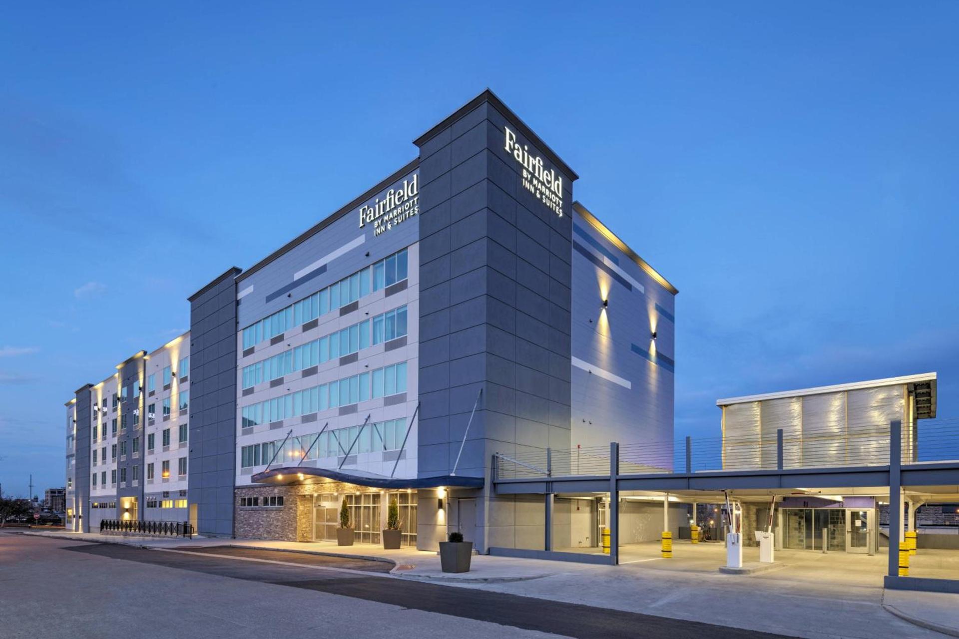 Fairfield Inn and Suites by Marriott St Louis Downtown photo 1
