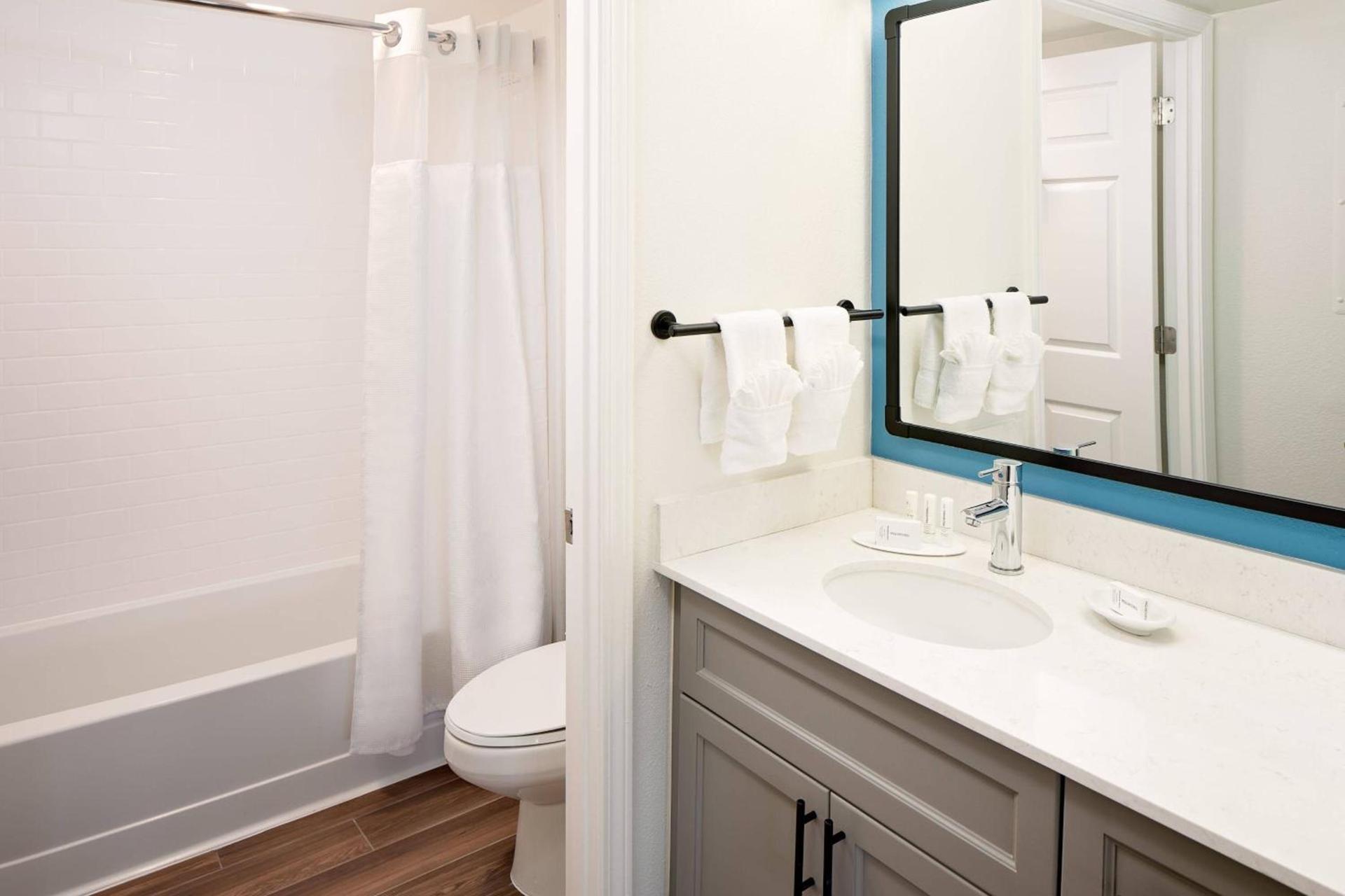 Residence Inn by Marriott Tysons photo 7