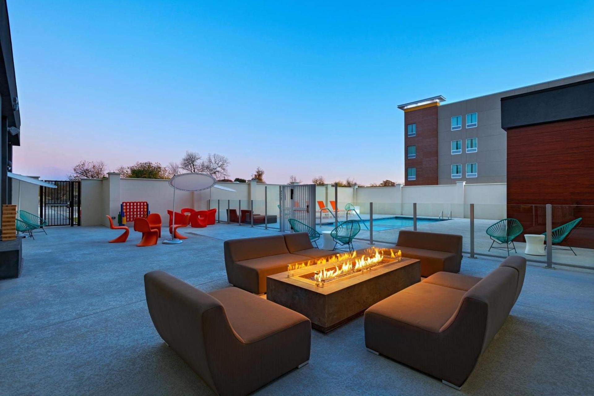 Aloft by Marriott Waco Downtown photo 22