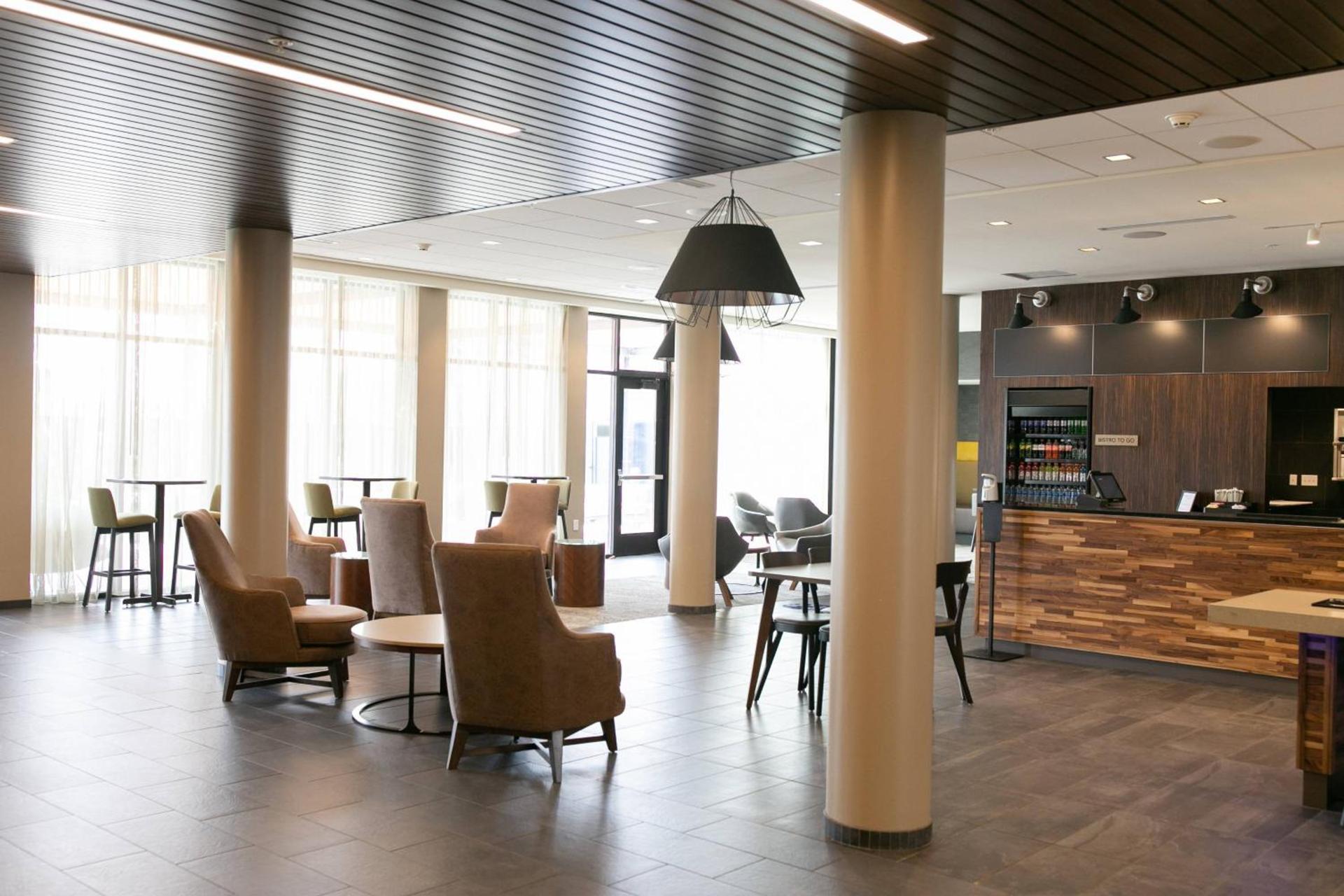 Courtyard by Marriott Elkhart photo 17