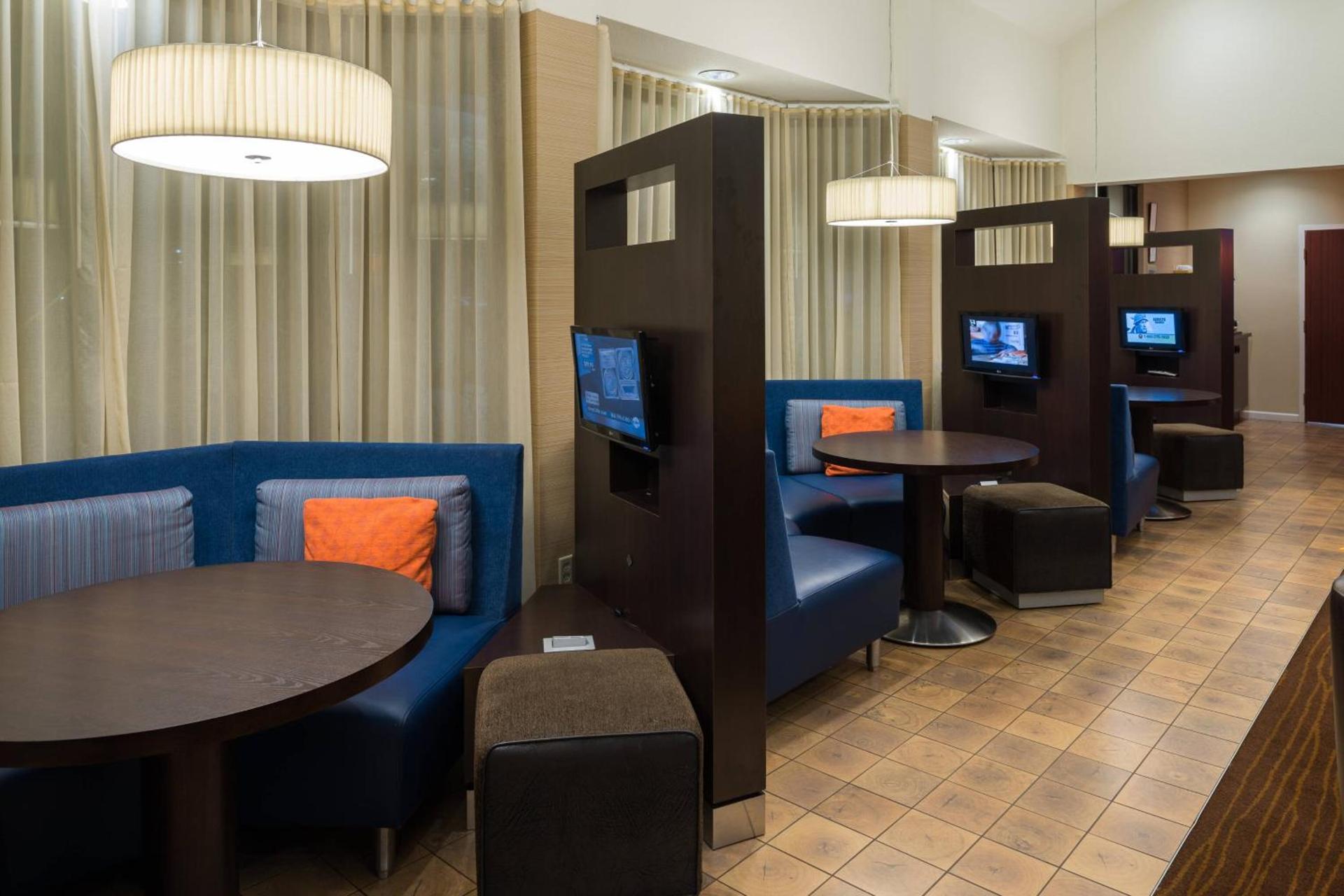 Courtyard by Marriott Vacaville photo 19