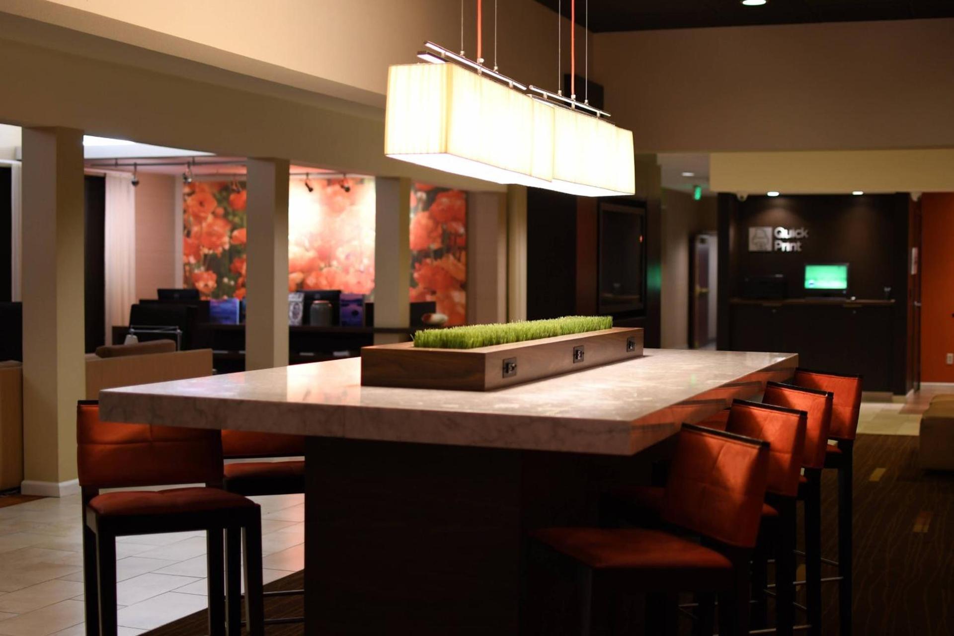 Courtyard by Marriott Vacaville photo 17