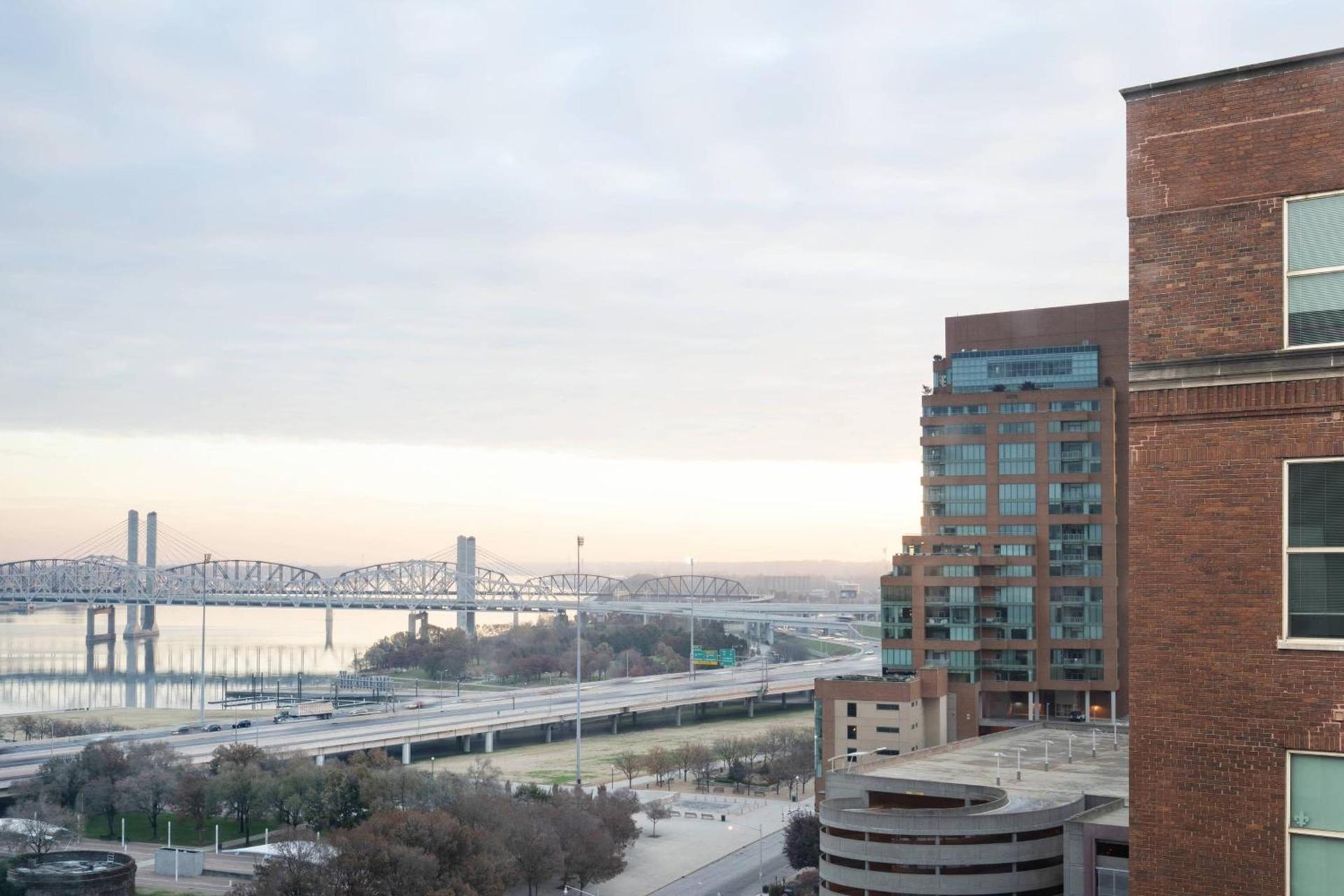 Moxy Louisville Downtown photo 25
