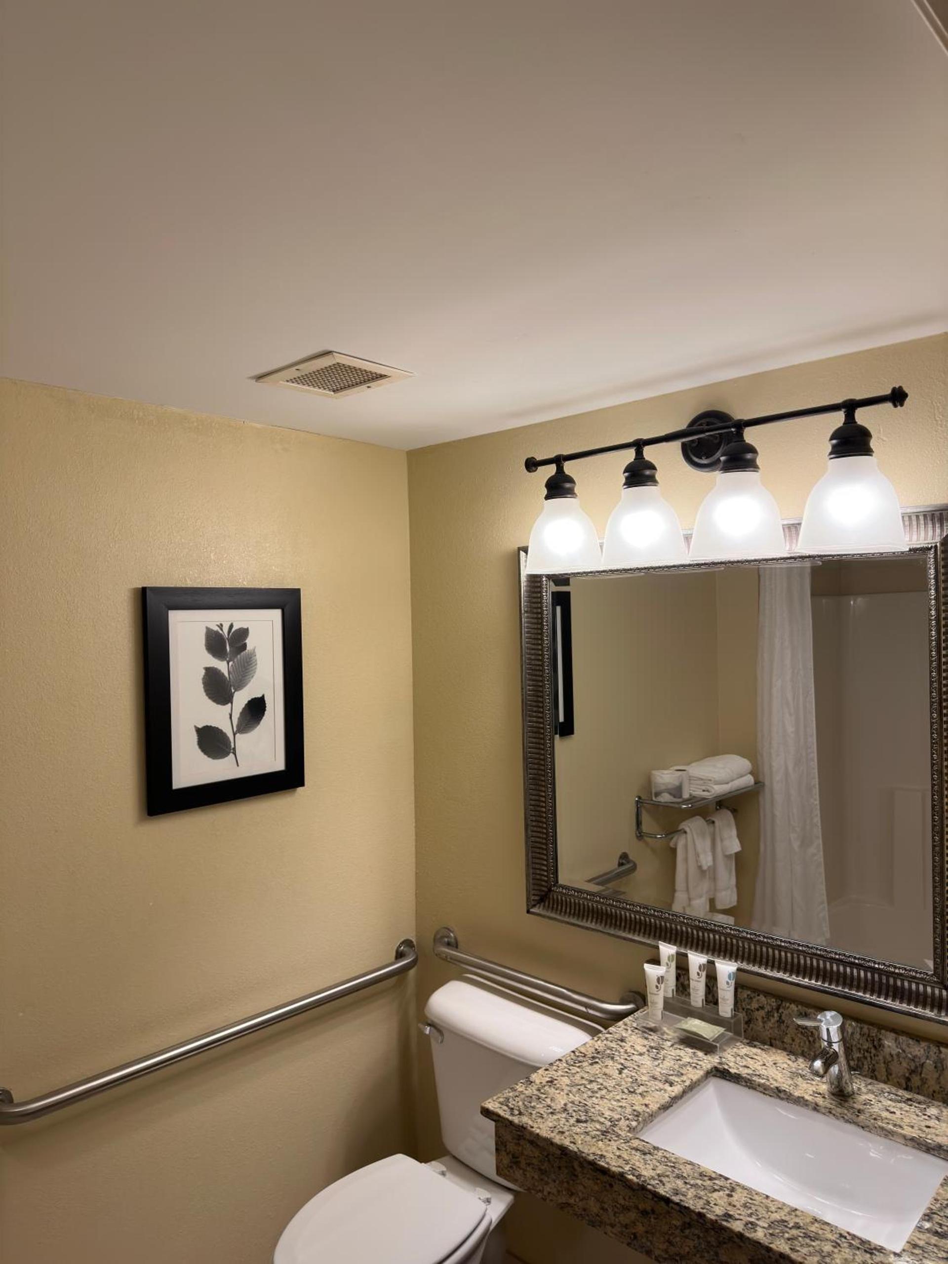 Country Inn & Suites by Radisson, Macedonia, OH photo 29