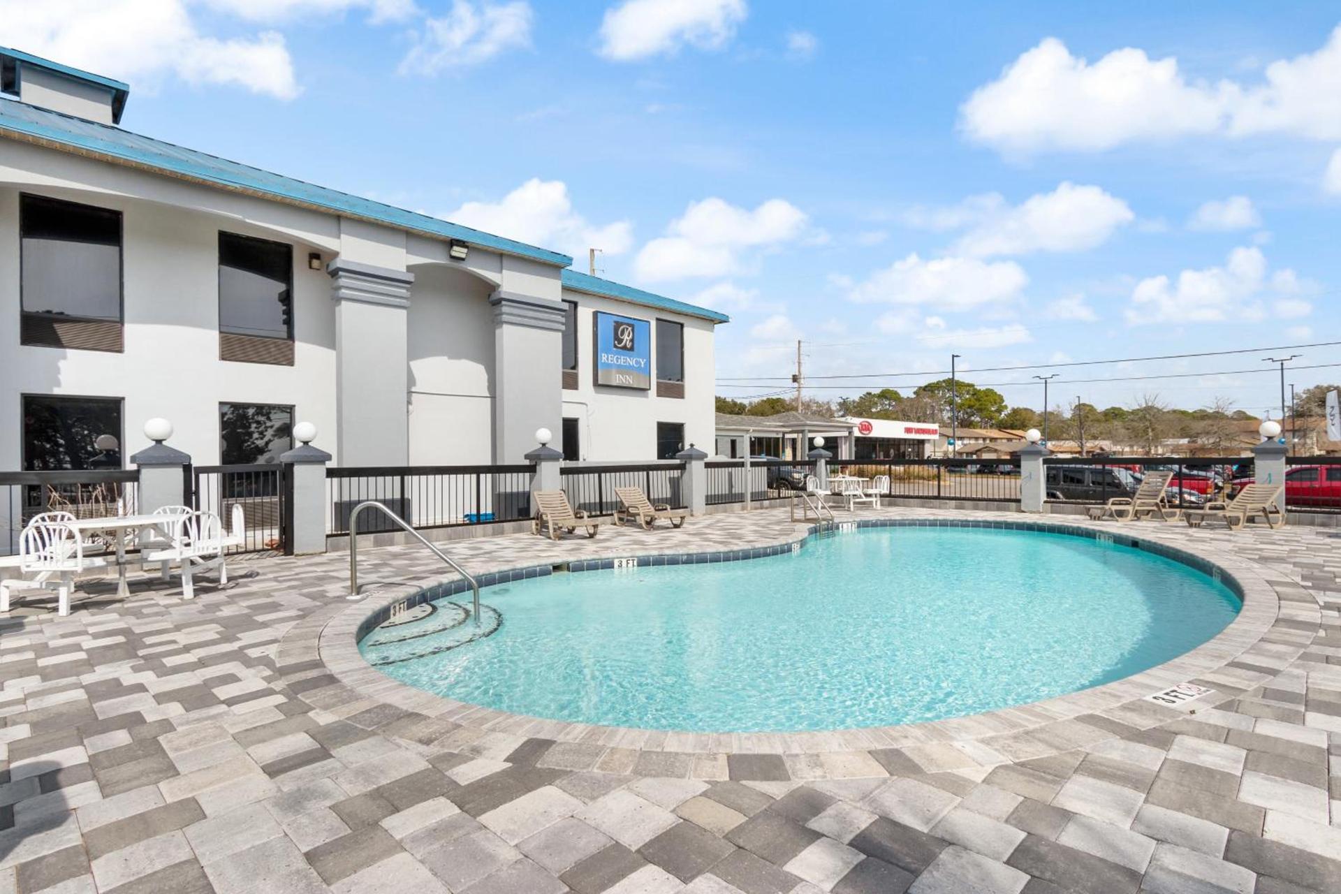 Regency Inn Near Boardwalk & Hurlburt Field photo 20