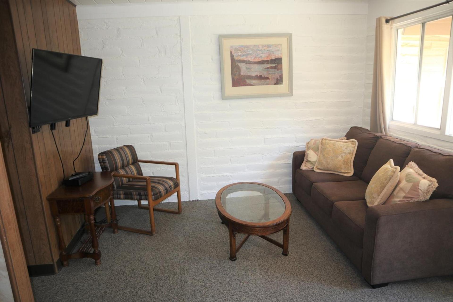 Little European Lodge photo 7