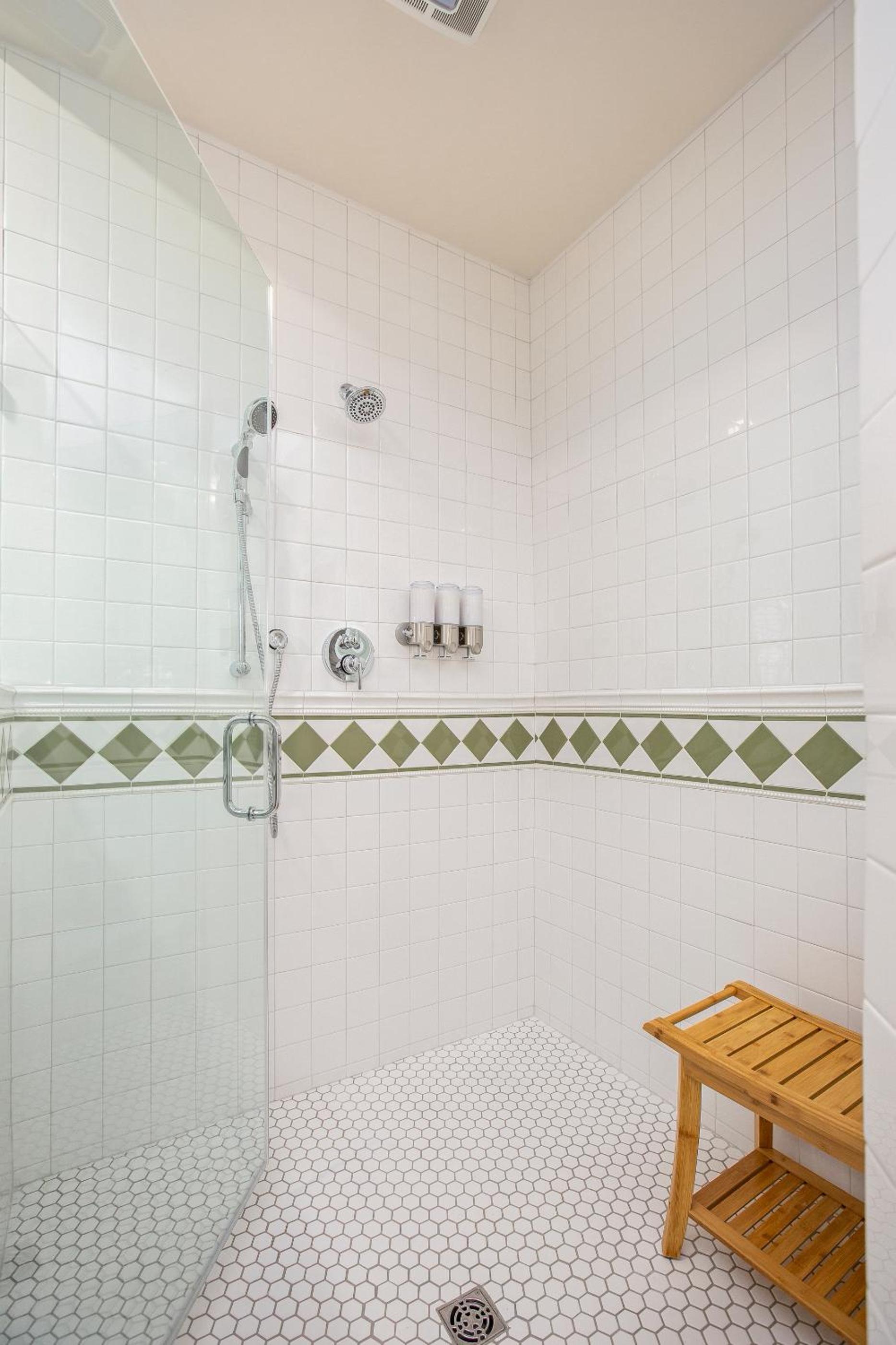 Summit Street Inns photo 7