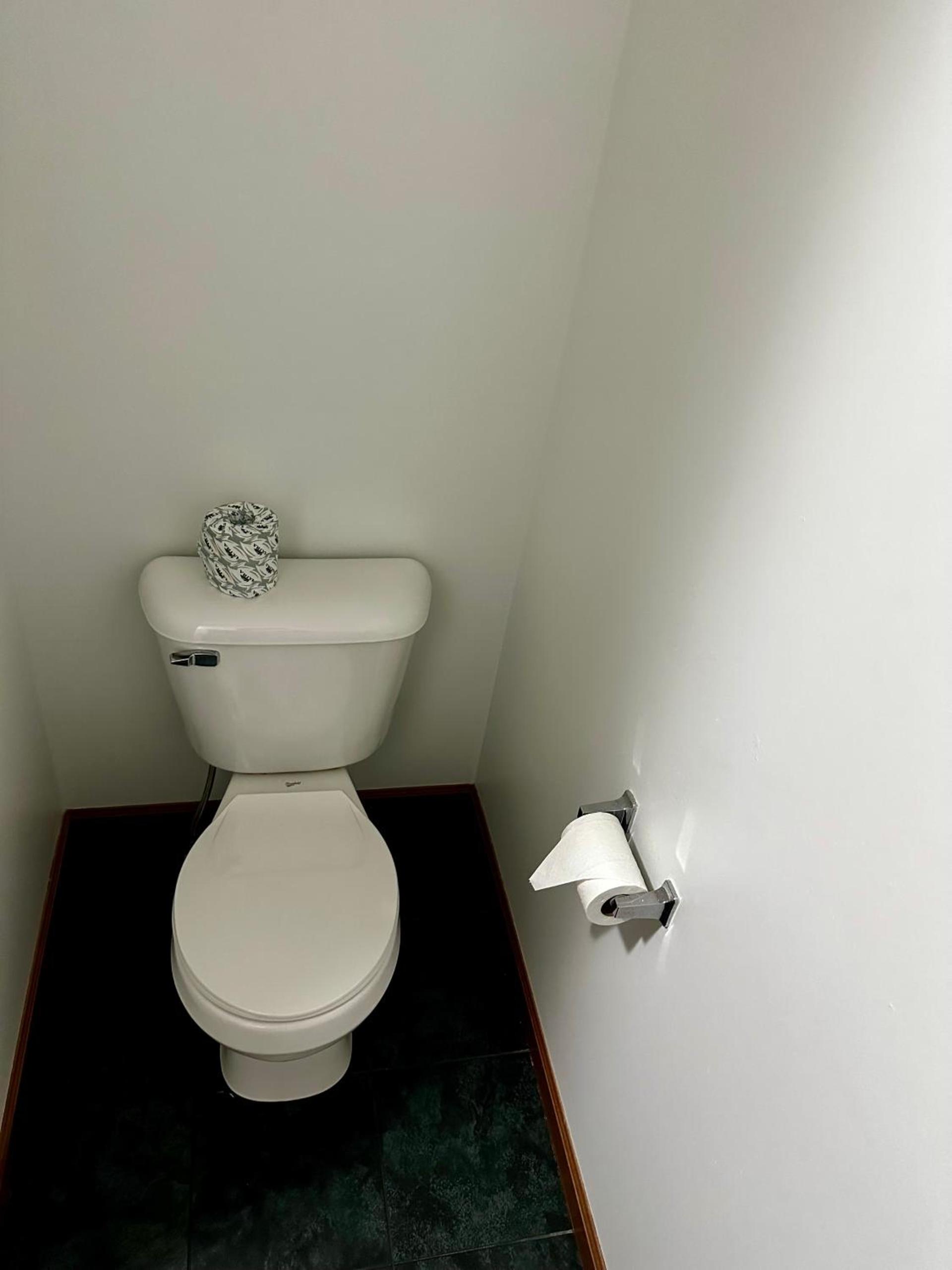 Attica Inn photo 21