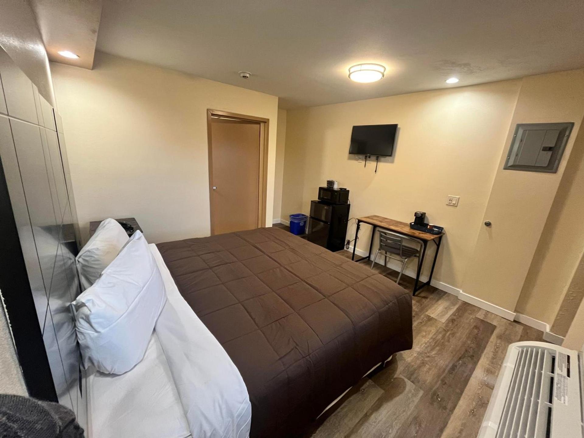 Circle Motor Lodge photo 38