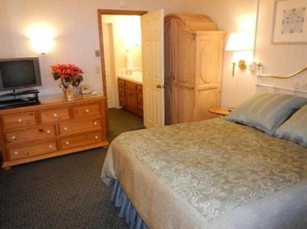GetAways at Olympic Village Inn photo 20
