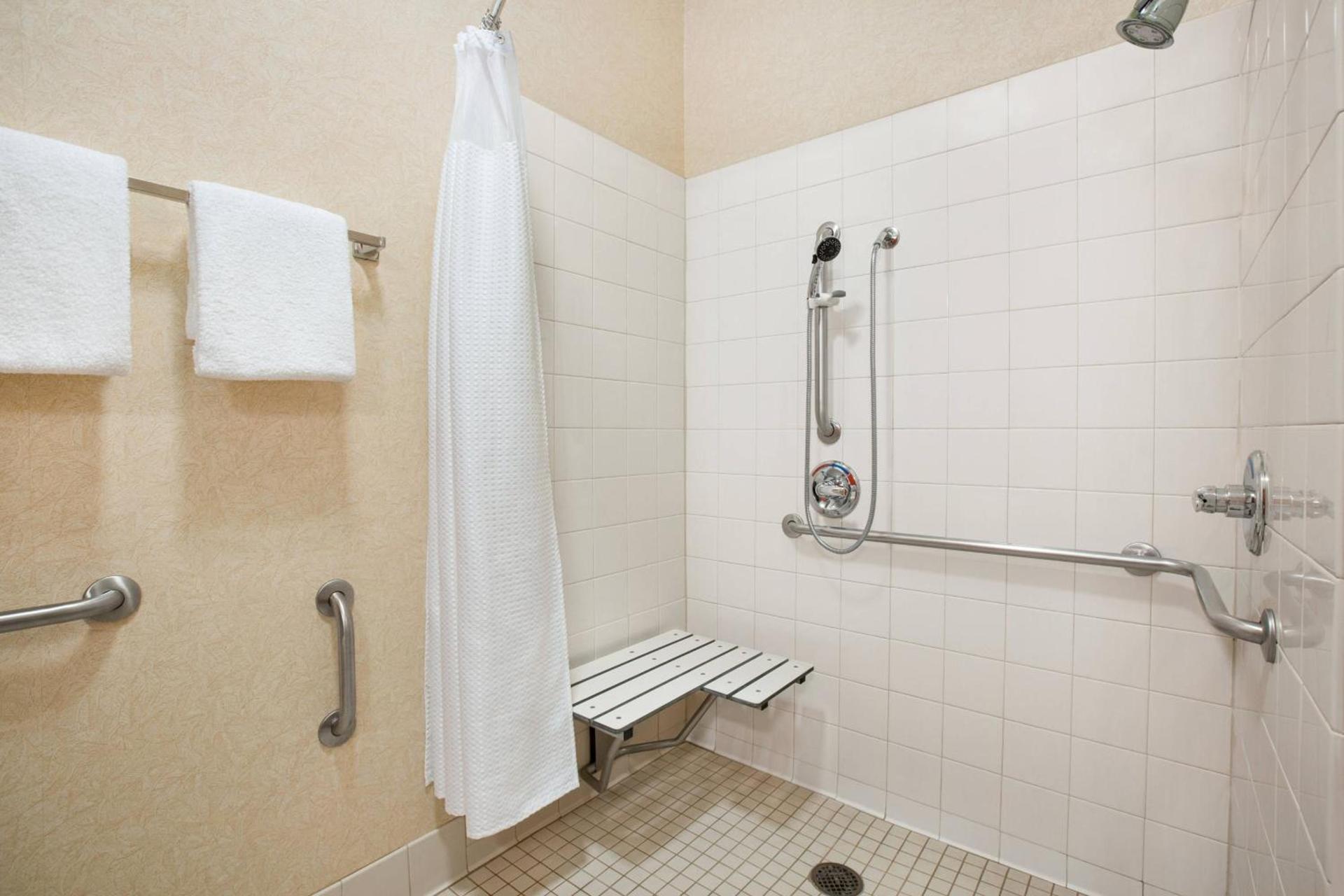 Courtyard by Marriott Sacramento Folsom photo 17