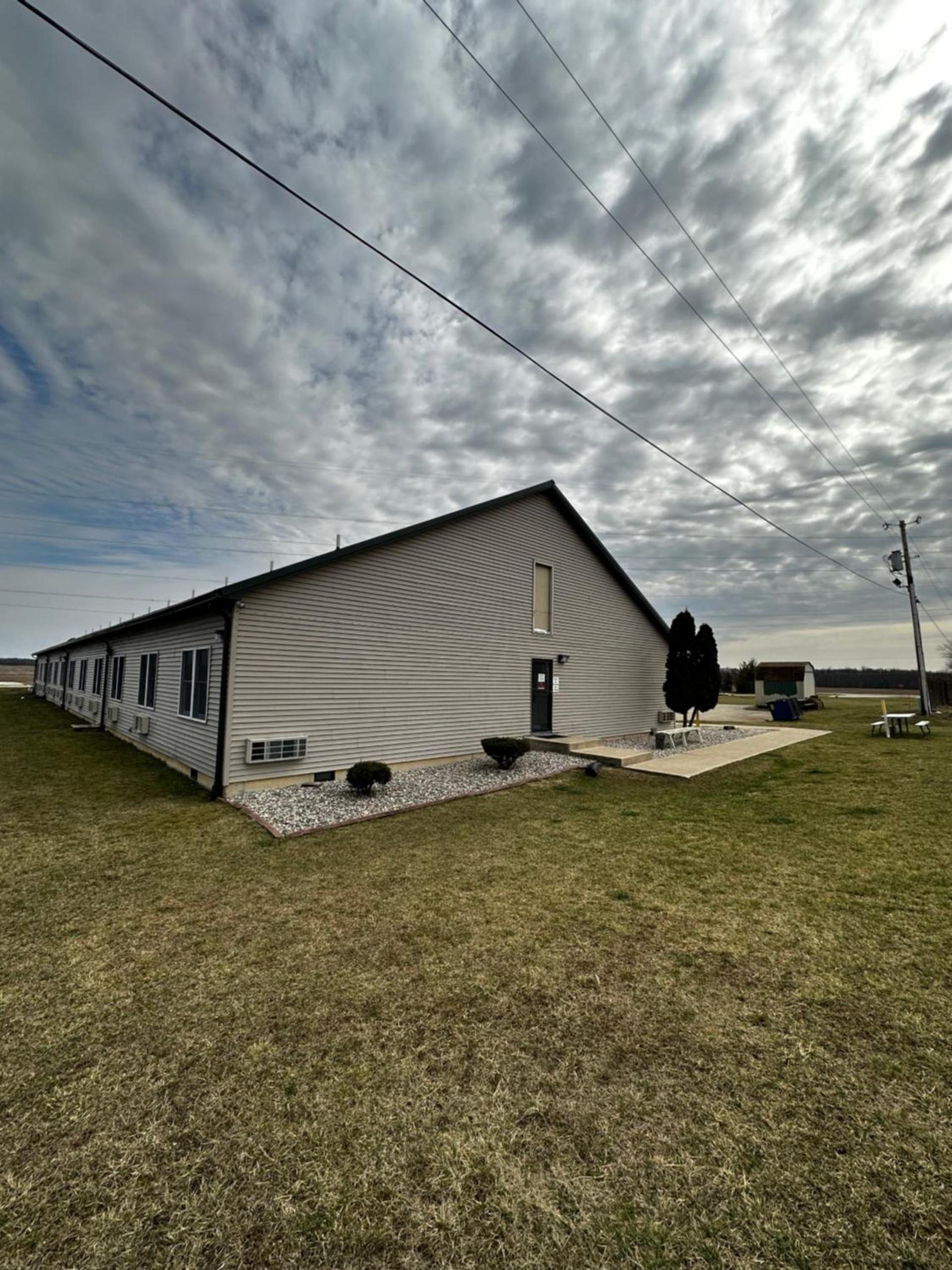 Attica Inn photo 64