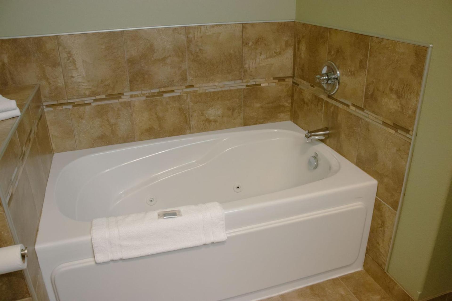 Comfort Inn & Suites Grand Forks near Alerus Center photo 17