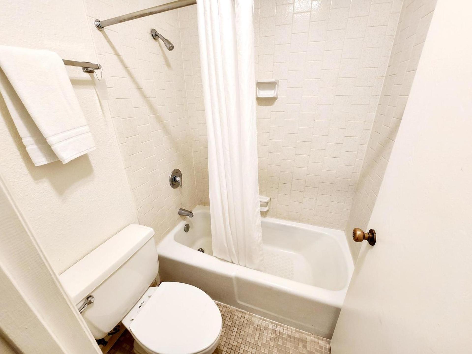 Budget Motel photo 7