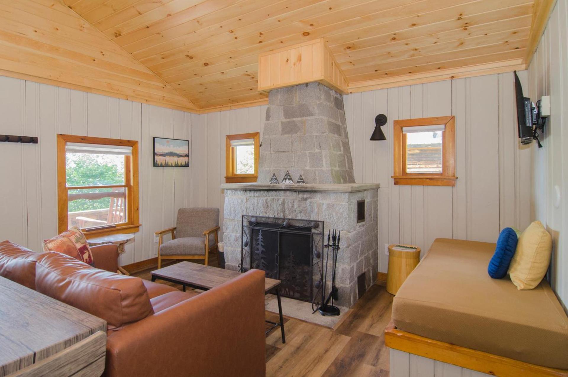 Mountain Lake Cottages photo 43