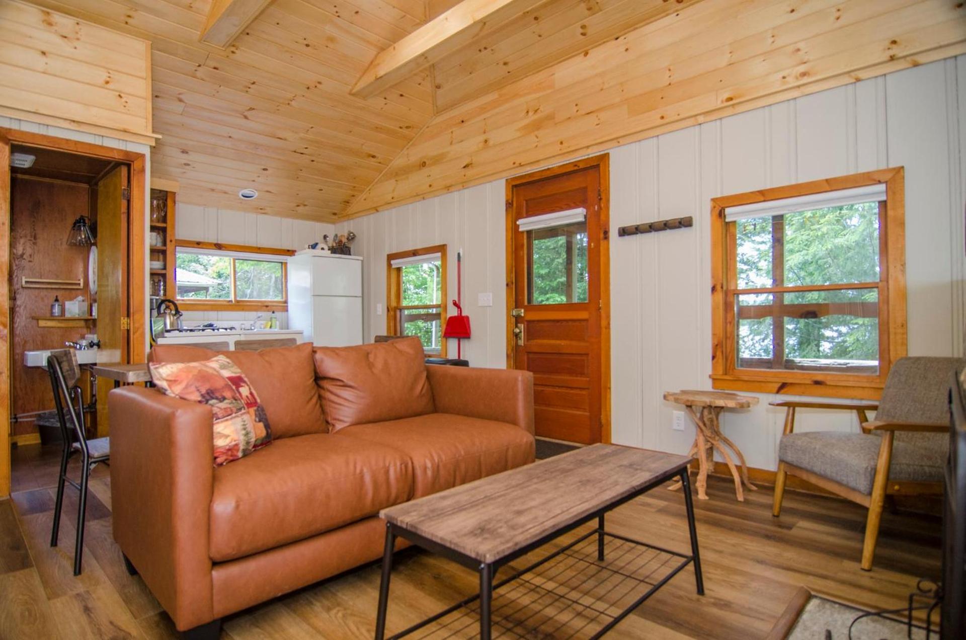 Mountain Lake Cottages photo 41
