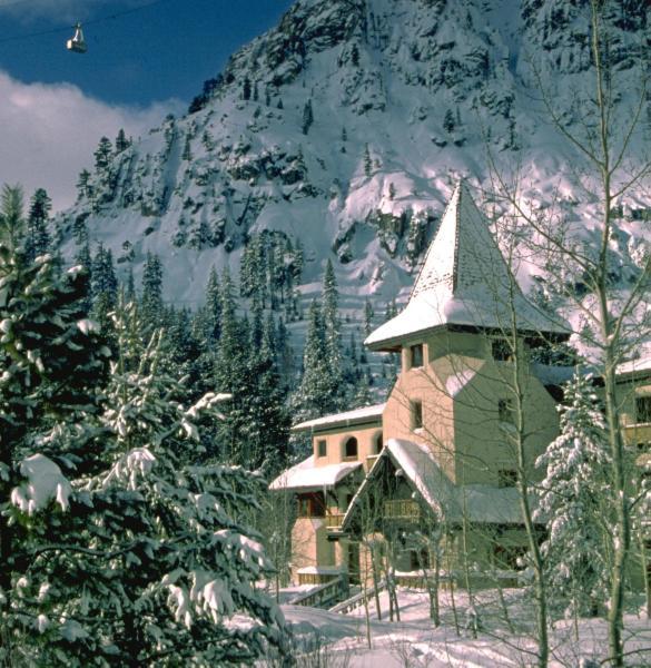 GetAways at Olympic Village Inn photo 19