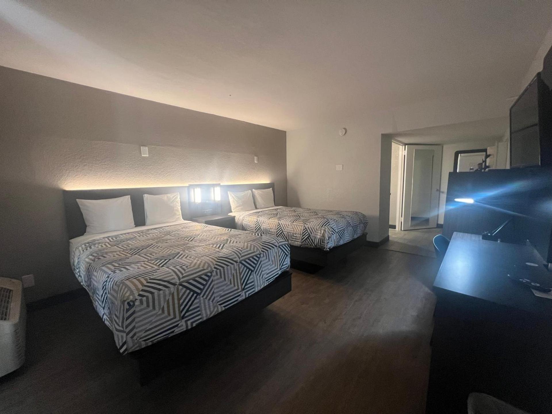 Motel 6 Glendale Phoenix photo 4
