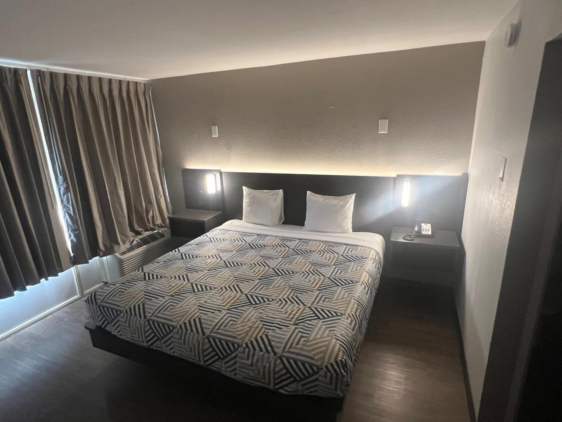 Motel 6 Glendale Phoenix photo 6
