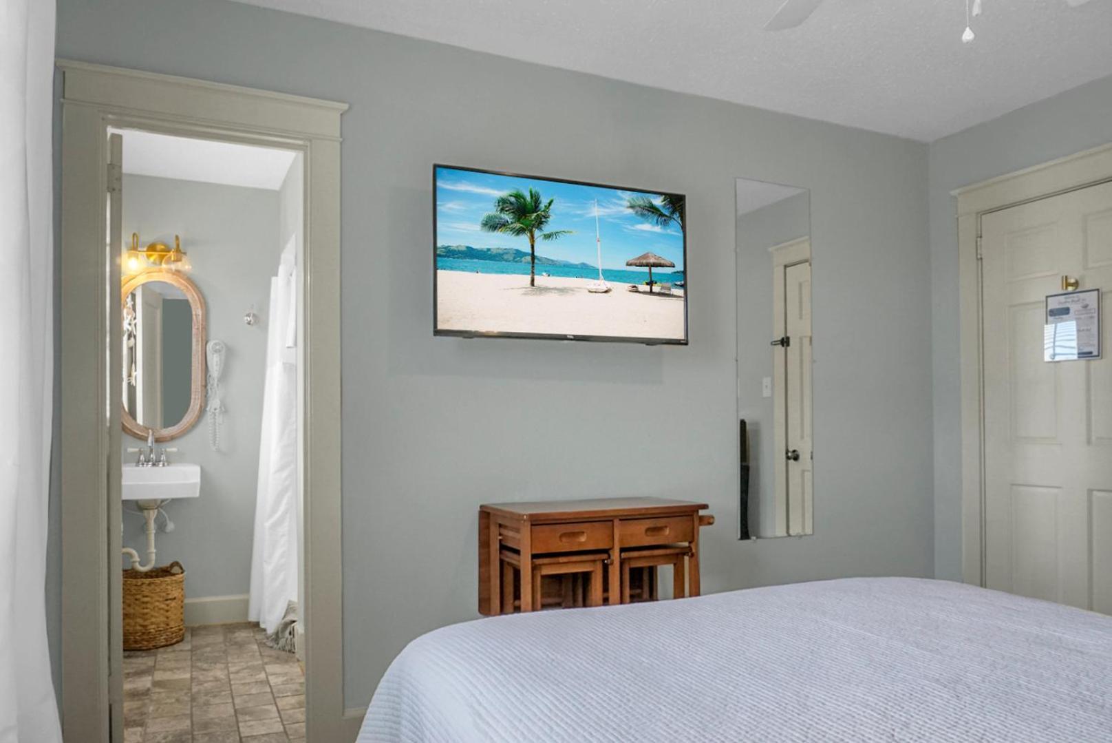 Carolina Beach Inn photo 83