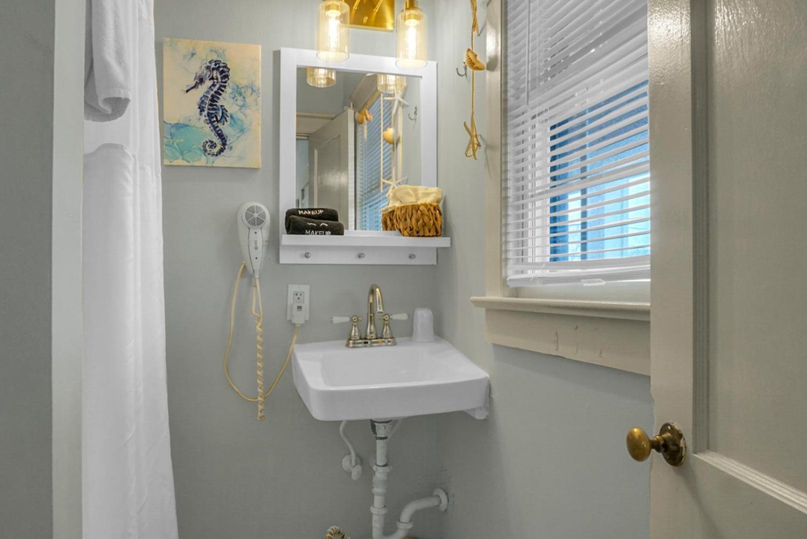 Carolina Beach Inn photo 65