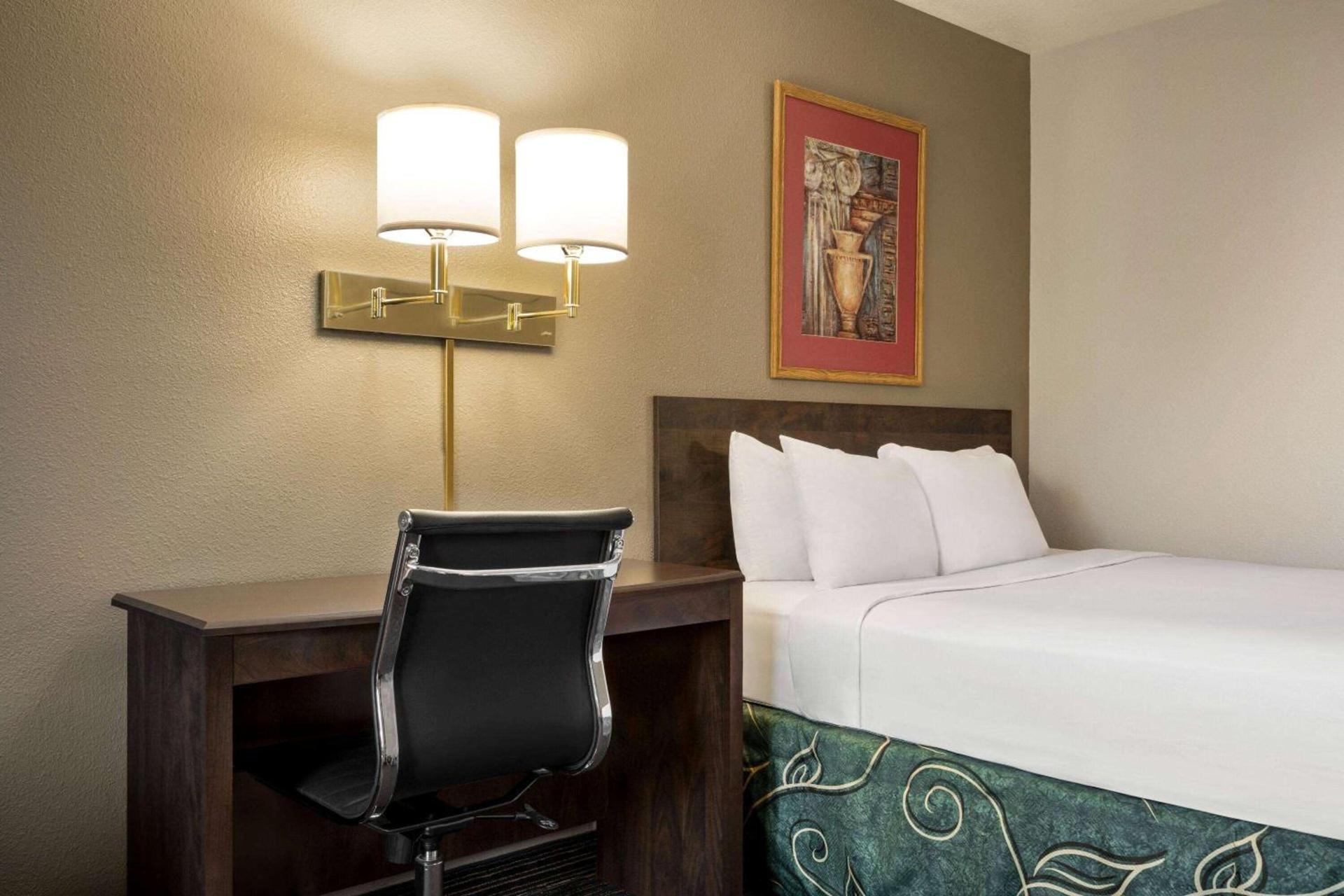 Travelodge by Wyndham Yuma photo 22