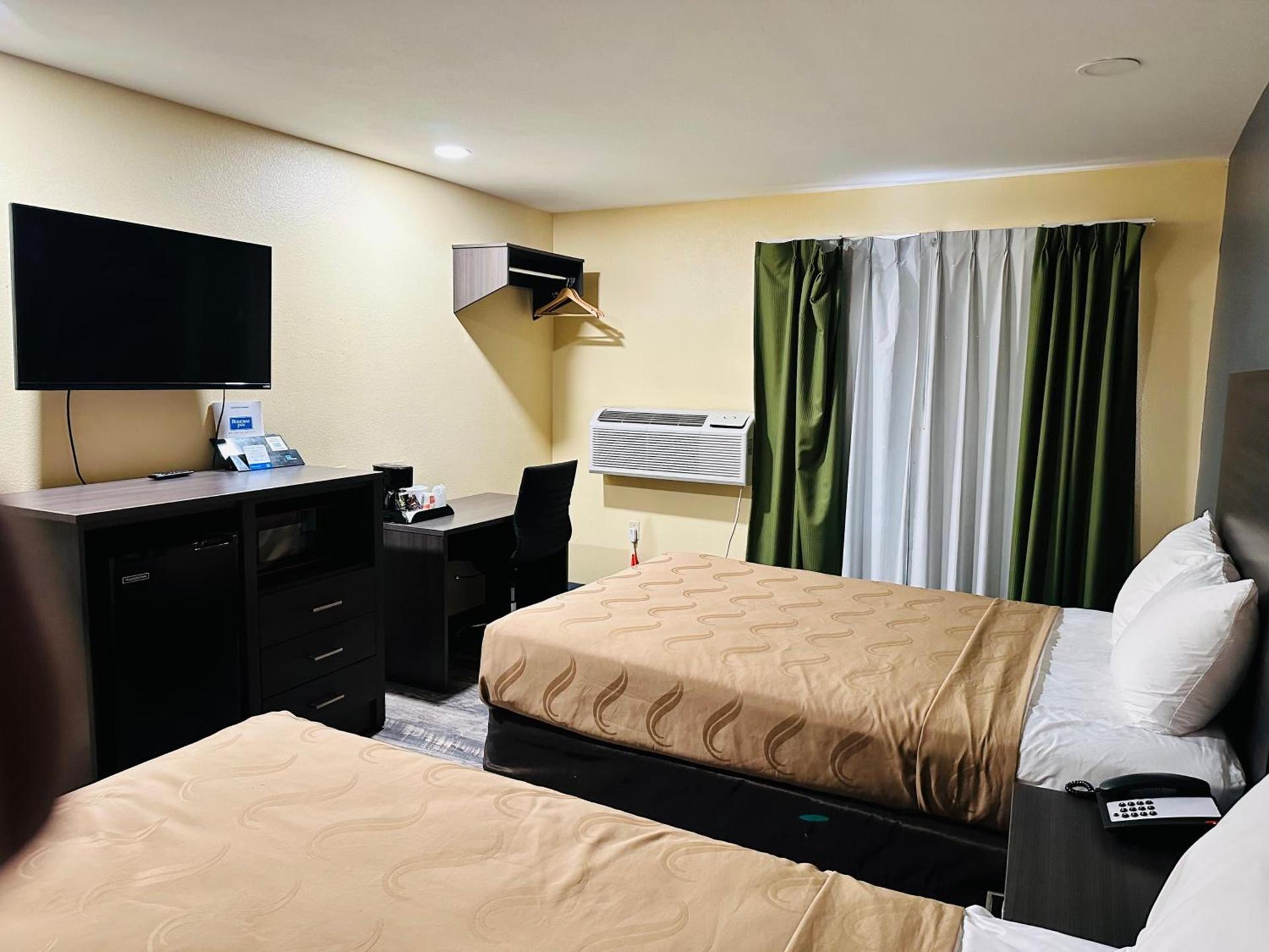 Rodeway Inn Winslow I-40 photo 10