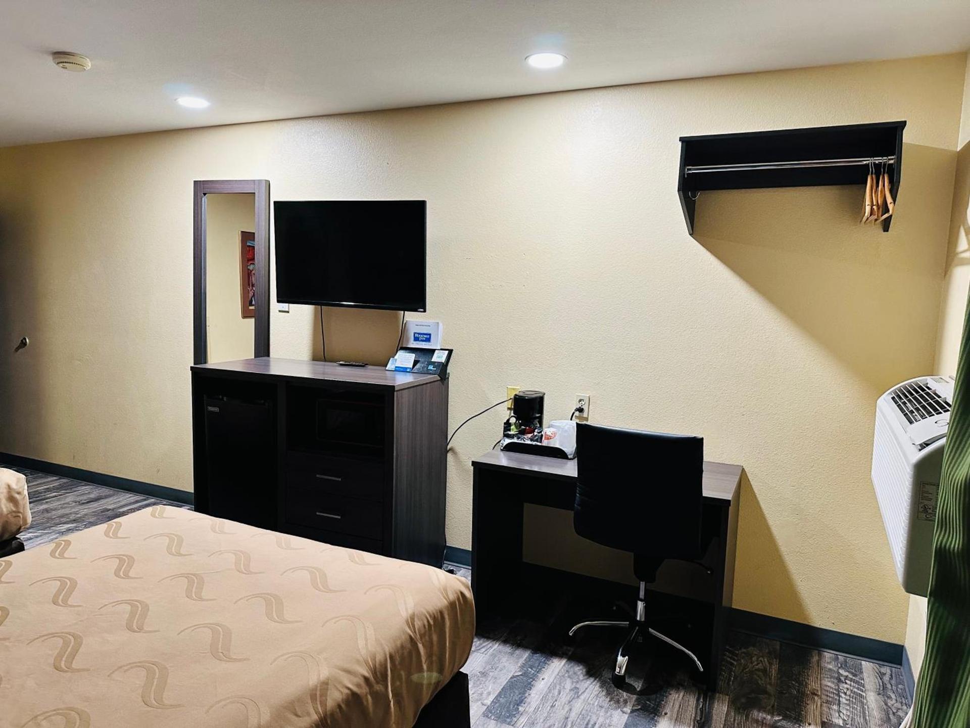 Rodeway Inn Winslow I-40 photo 12