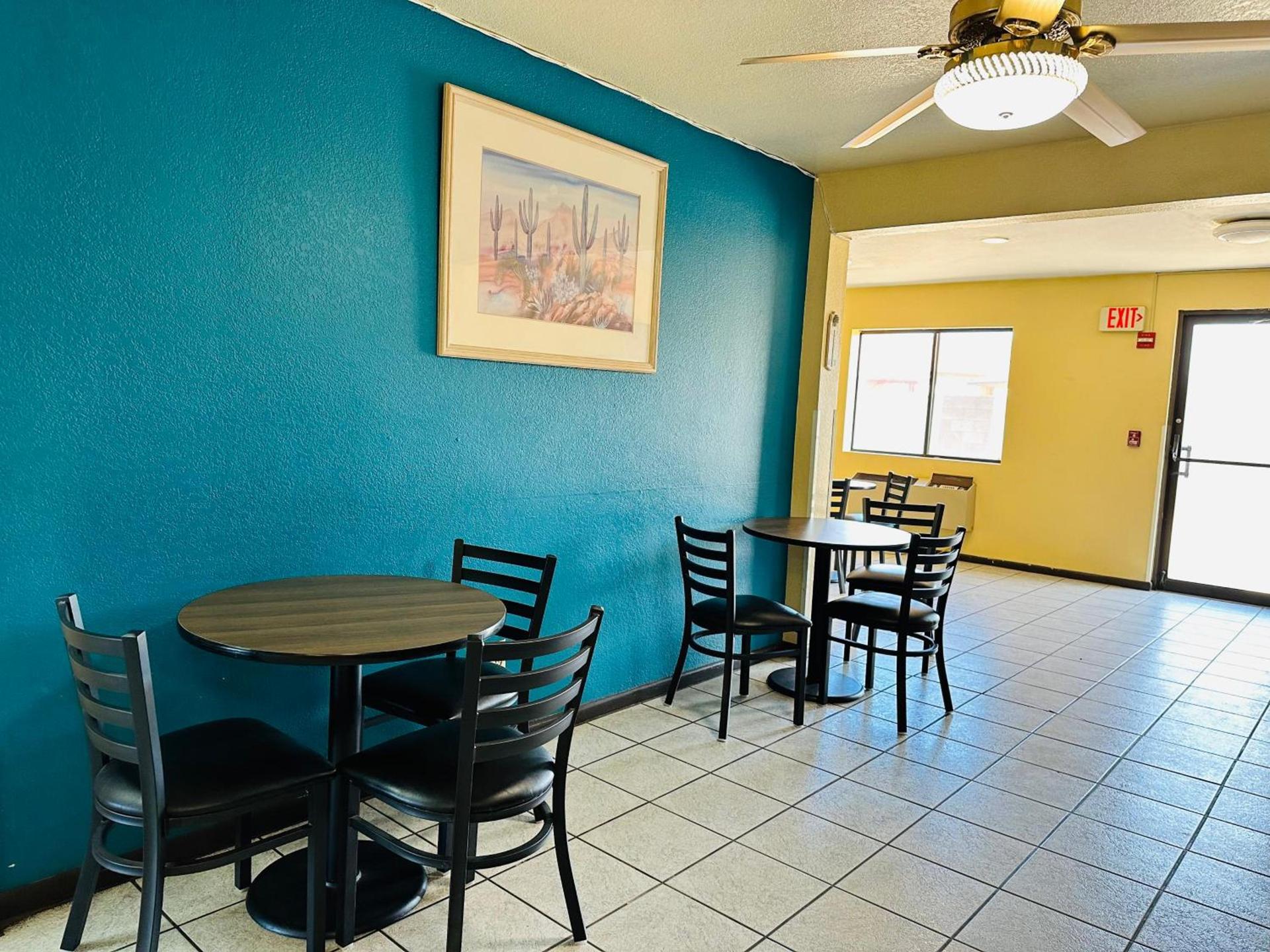 Rodeway Inn Winslow I-40 photo 17