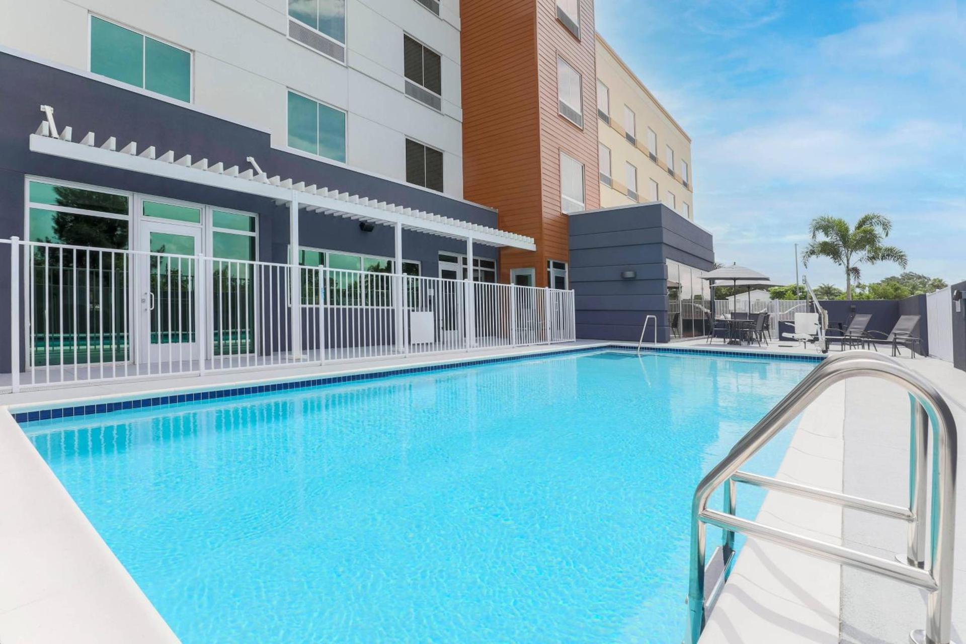 Fairfield by Marriott Inn & Suites Cape Coral North Fort Myers photo 35