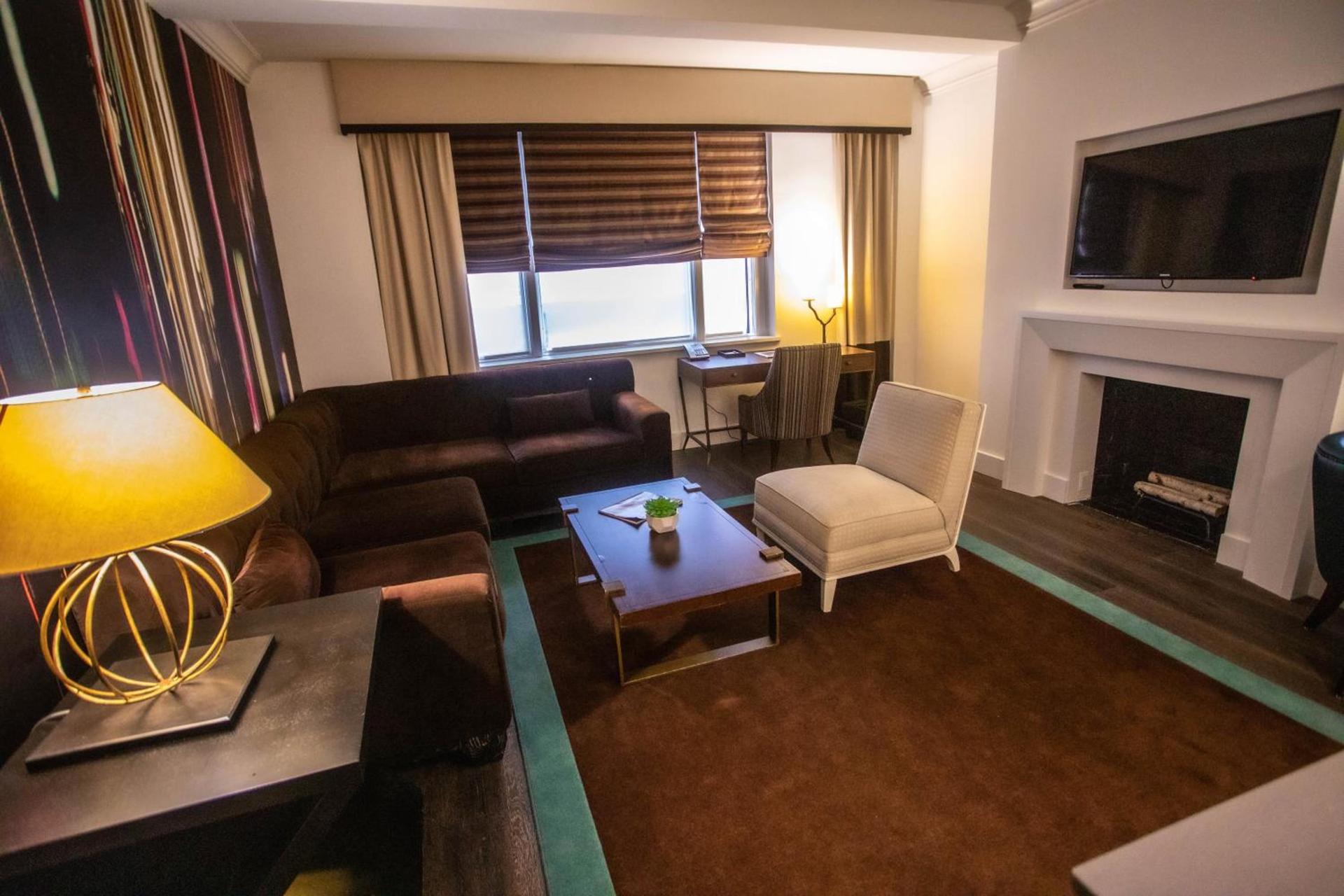 Lexington Plaza Hotel photo 60