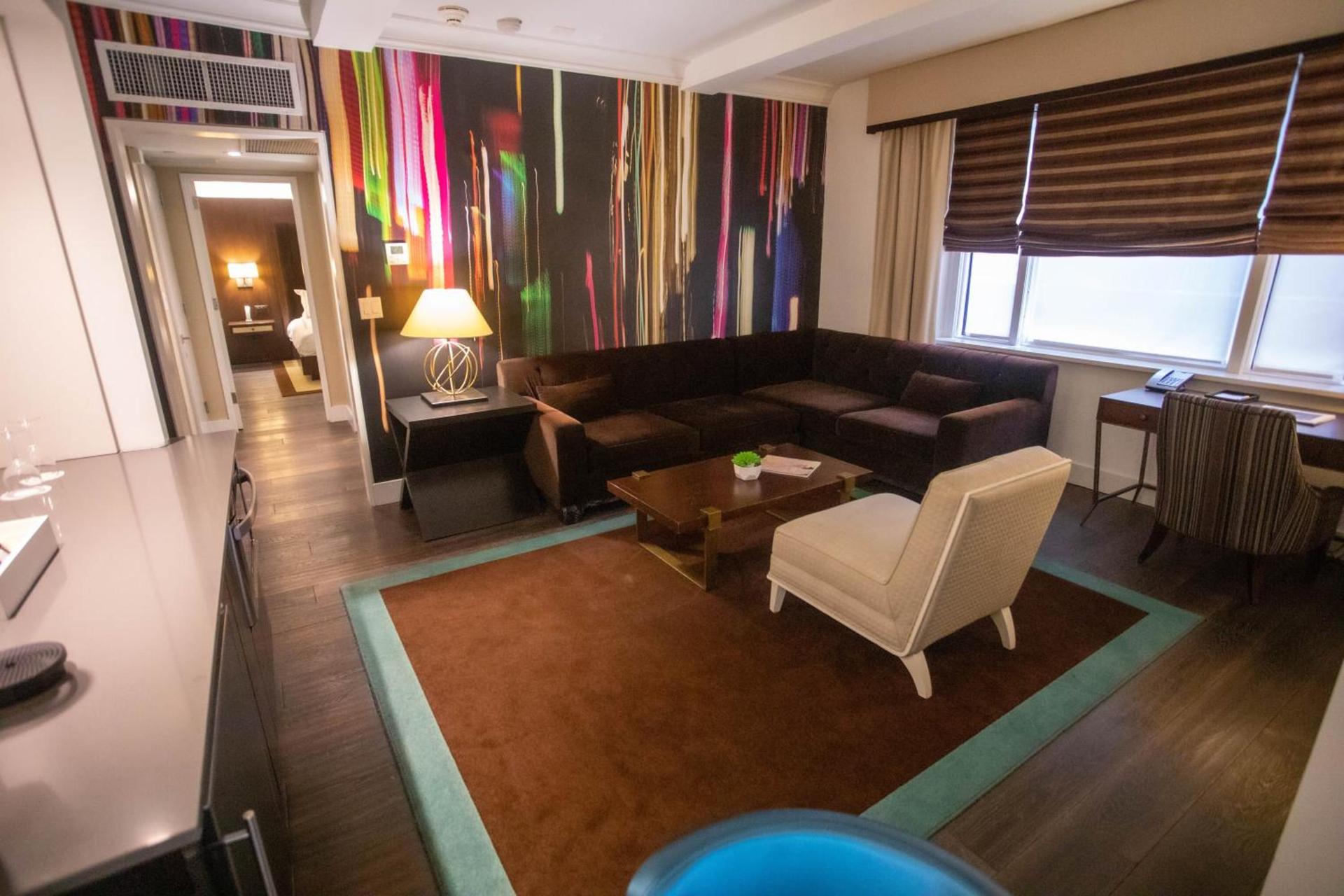 Lexington Plaza Hotel photo 61