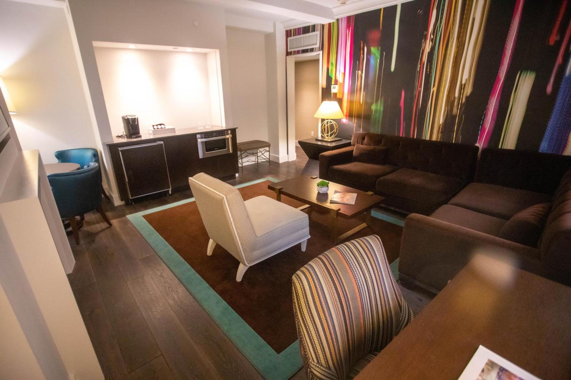 Lexington Plaza Hotel photo 63