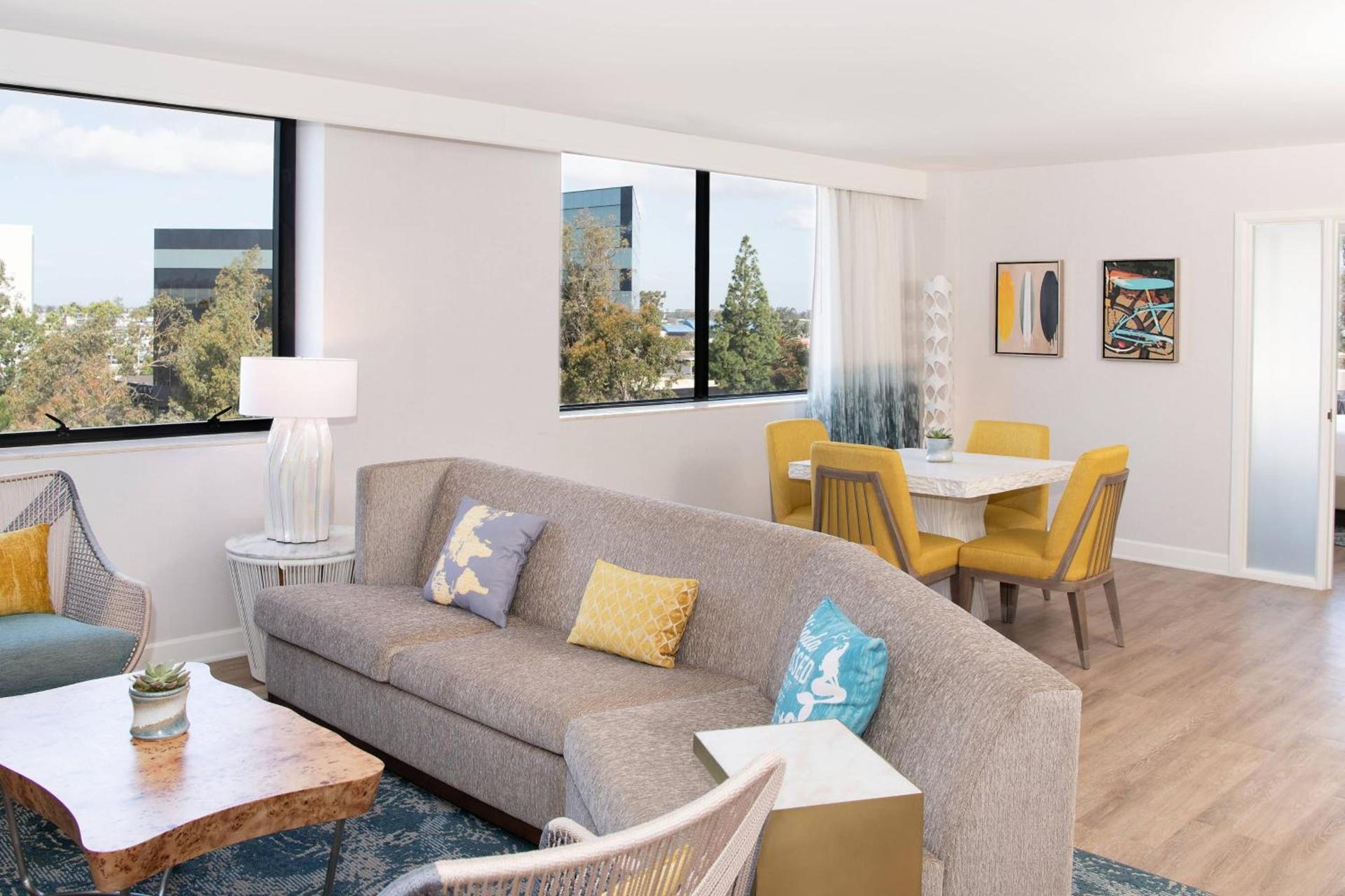 Renaissance Newport Beach Hotel photo 66