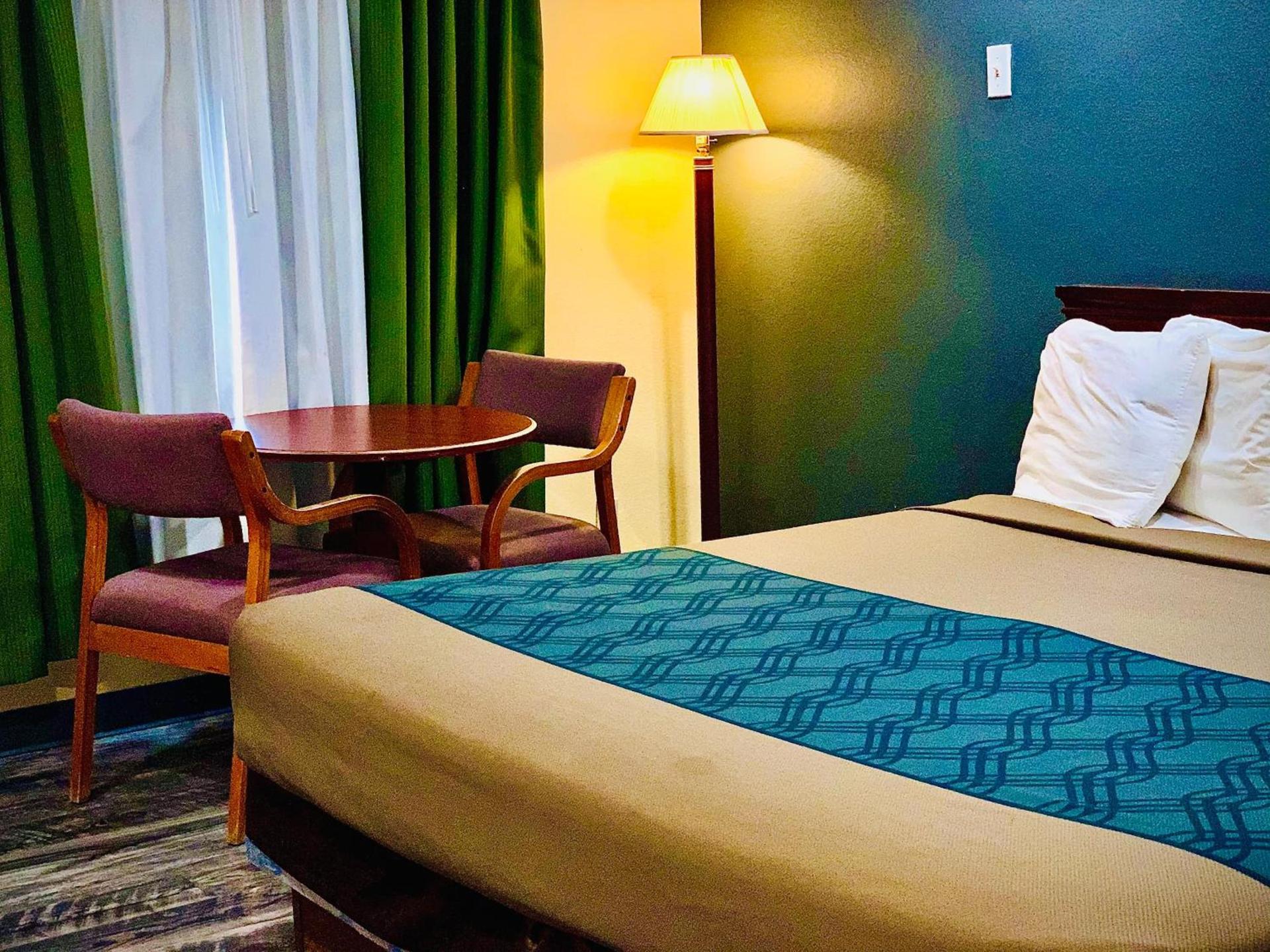 Rodeway Inn Winslow I-40 photo 32