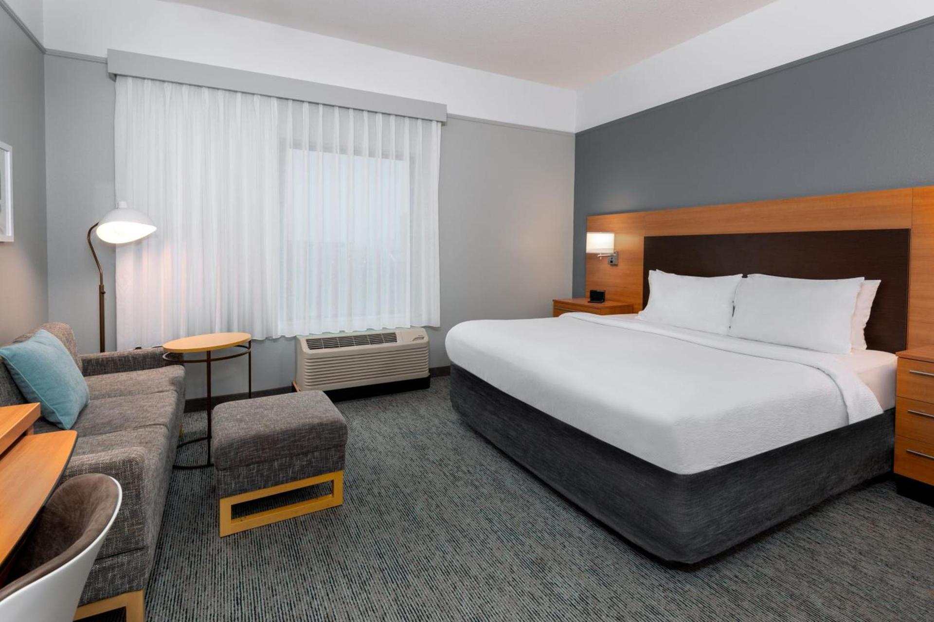 TownePlace Suites Buffalo Airport photo 16