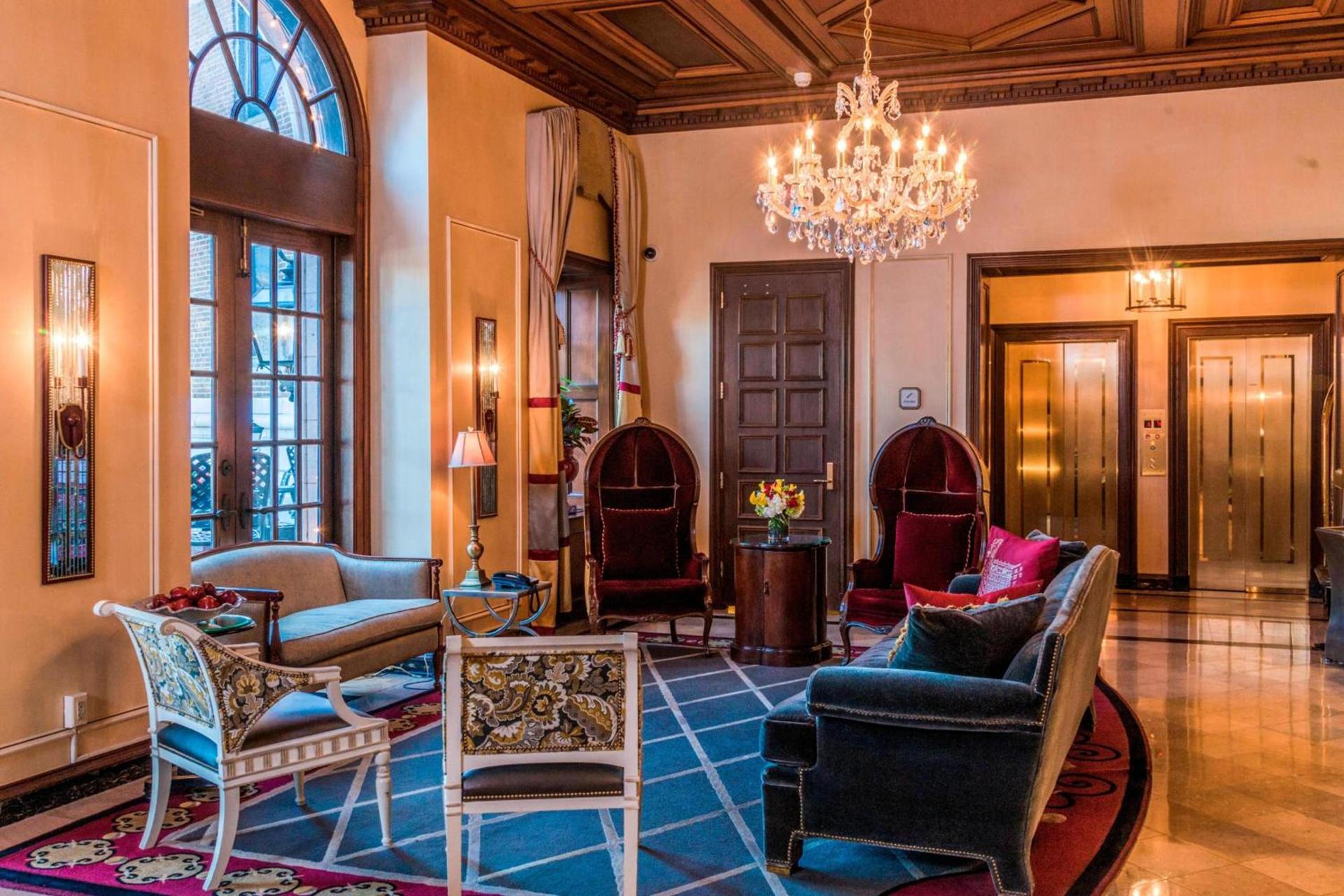 The Raphael Hotel, Autograph Collection photo 9