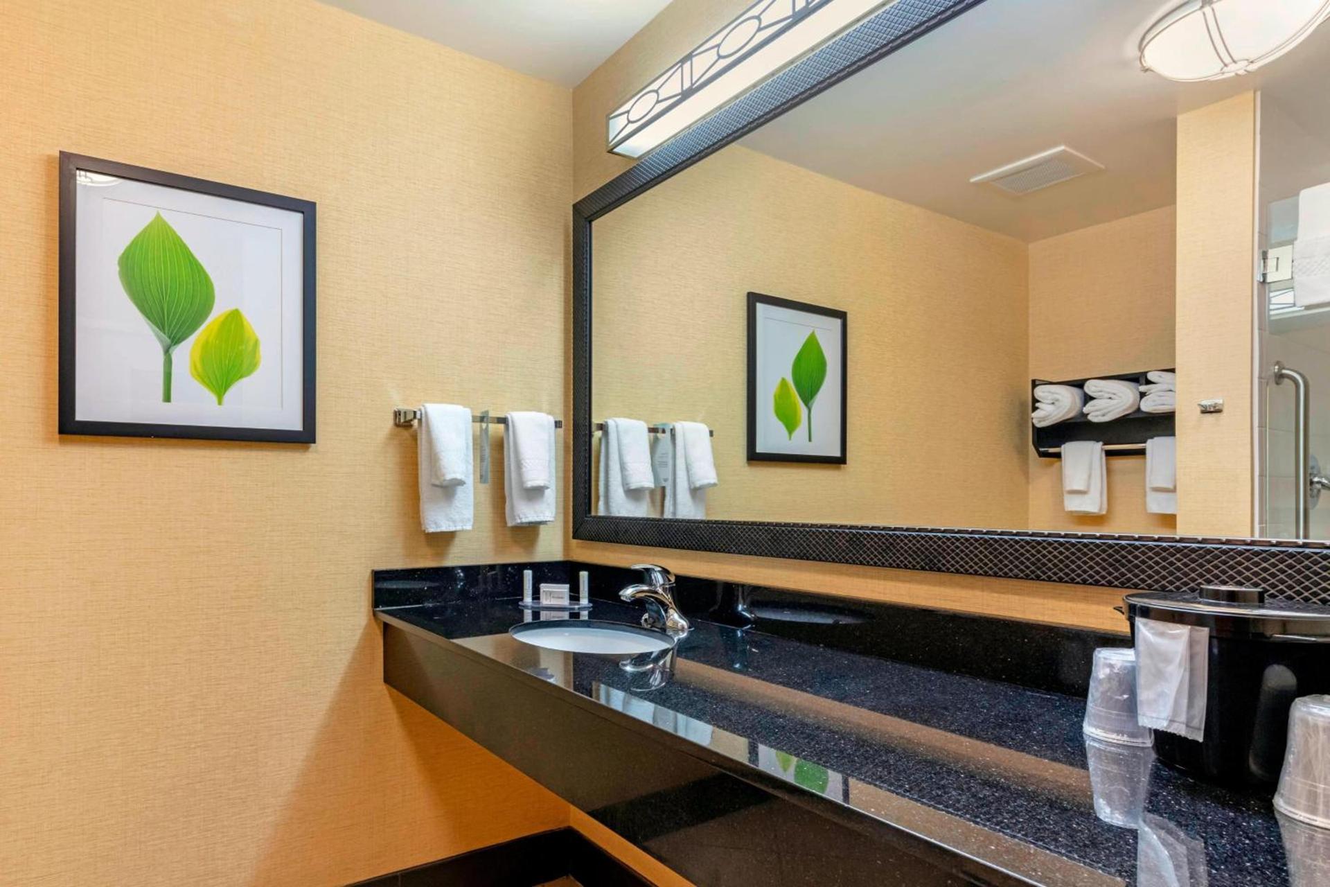 Fairfield Inn & Suites Columbus photo 11
